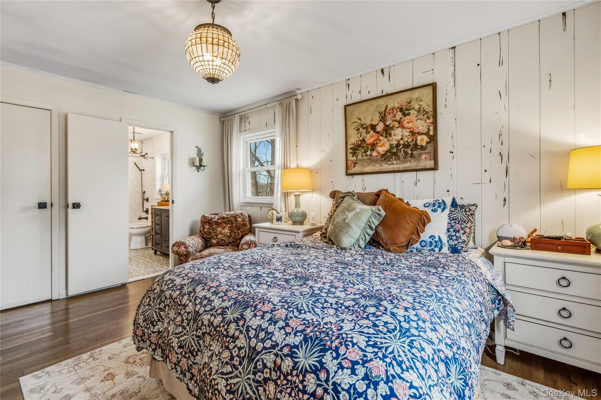 31 Munson Court, Melville, NY 11747