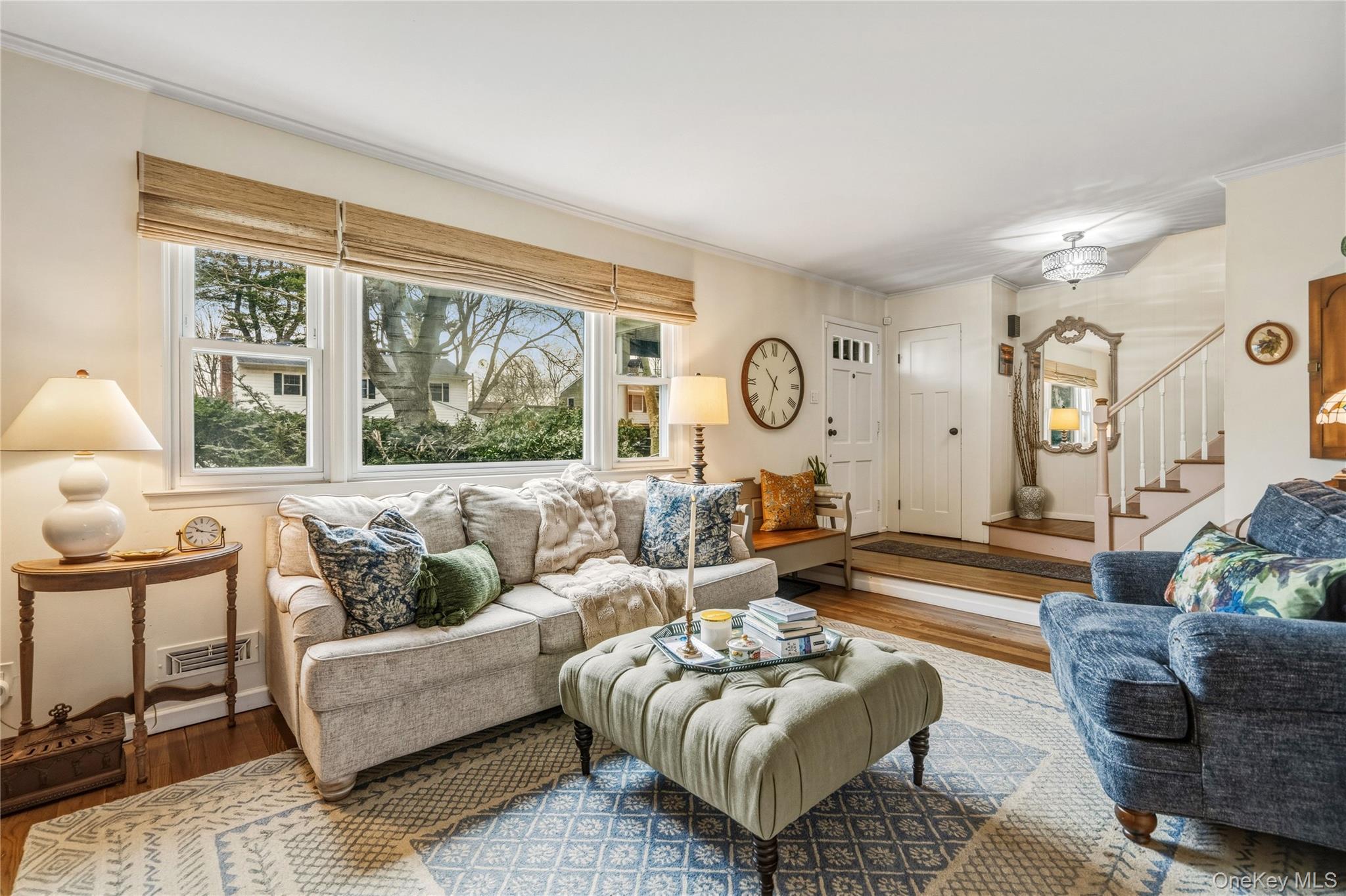 31 Munson Court, Melville, NY 11747