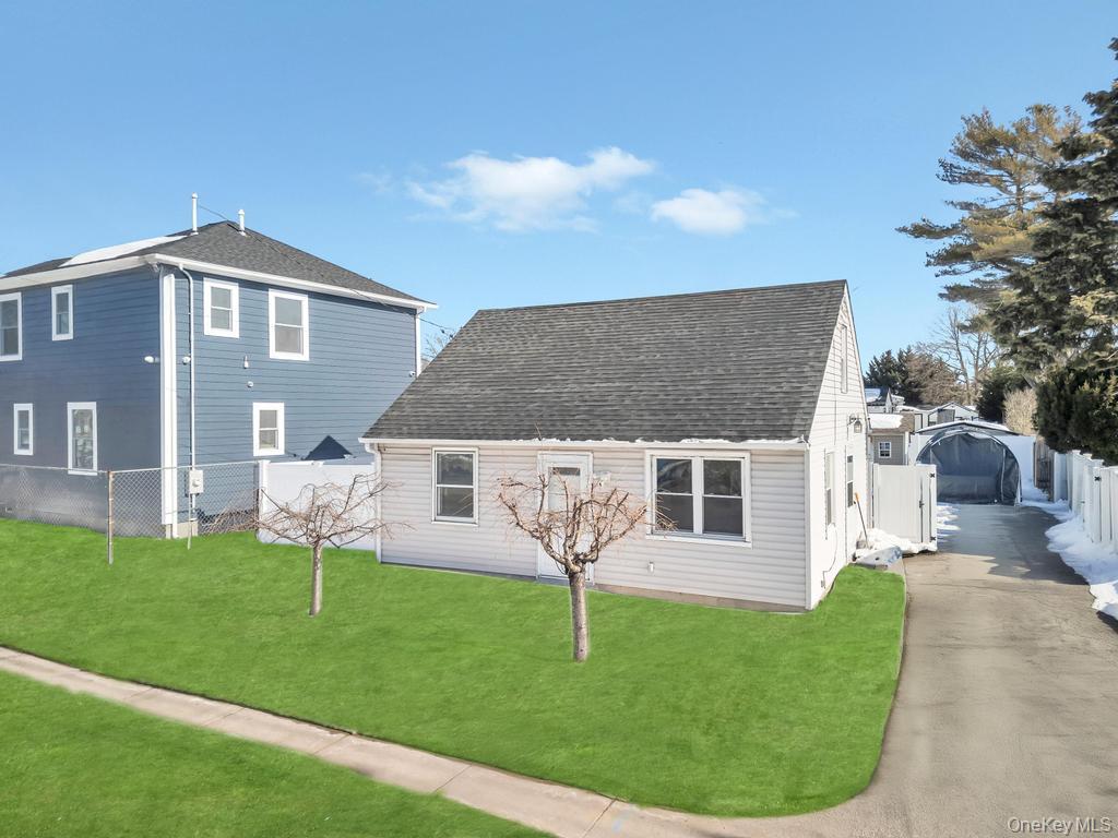 1333 5th Avenue, Bay Shore, NY 11706