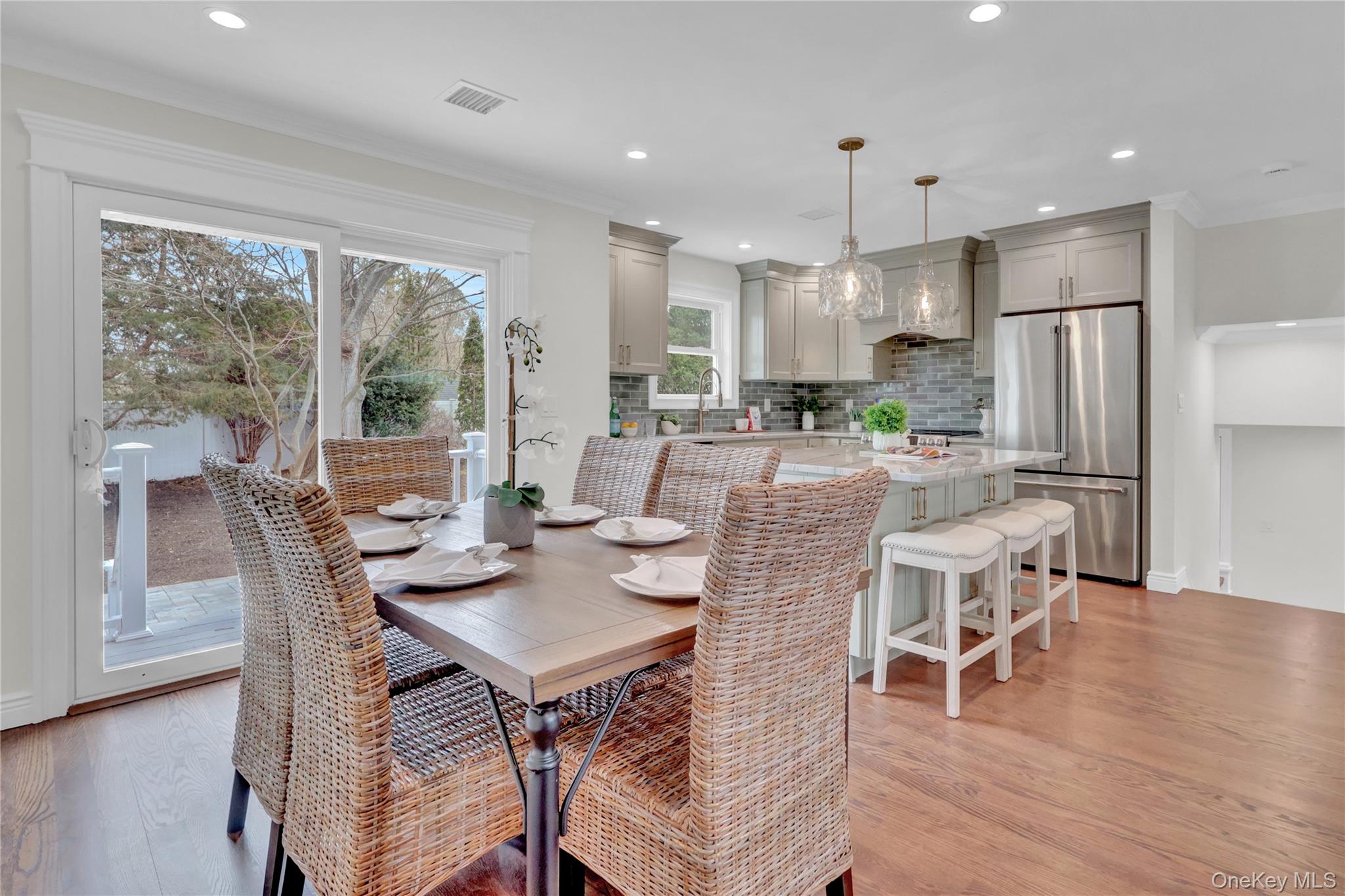 10 Poet Lane, Greenlawn, NY 11740