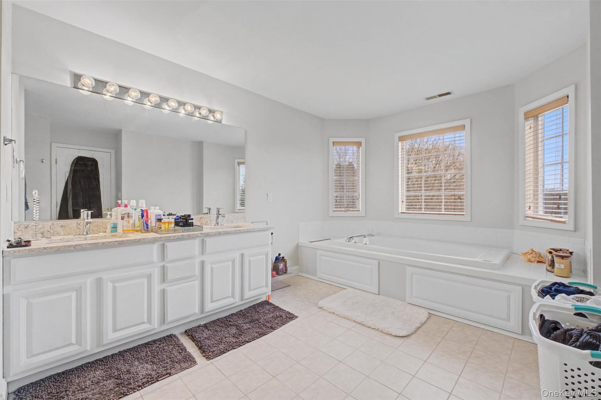 26 Mt Pleasant Drive, Poughquag, NY 12570