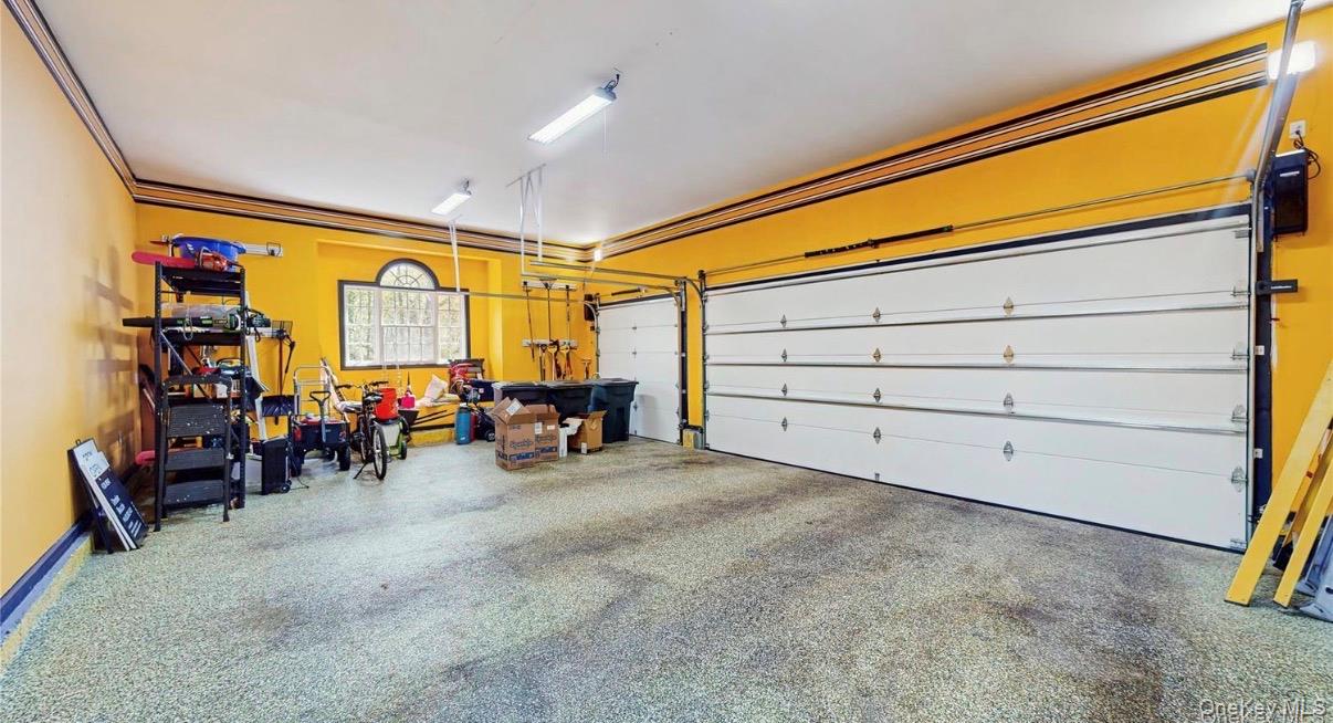 406 Duck Pond, Locust Valley, NY 11560