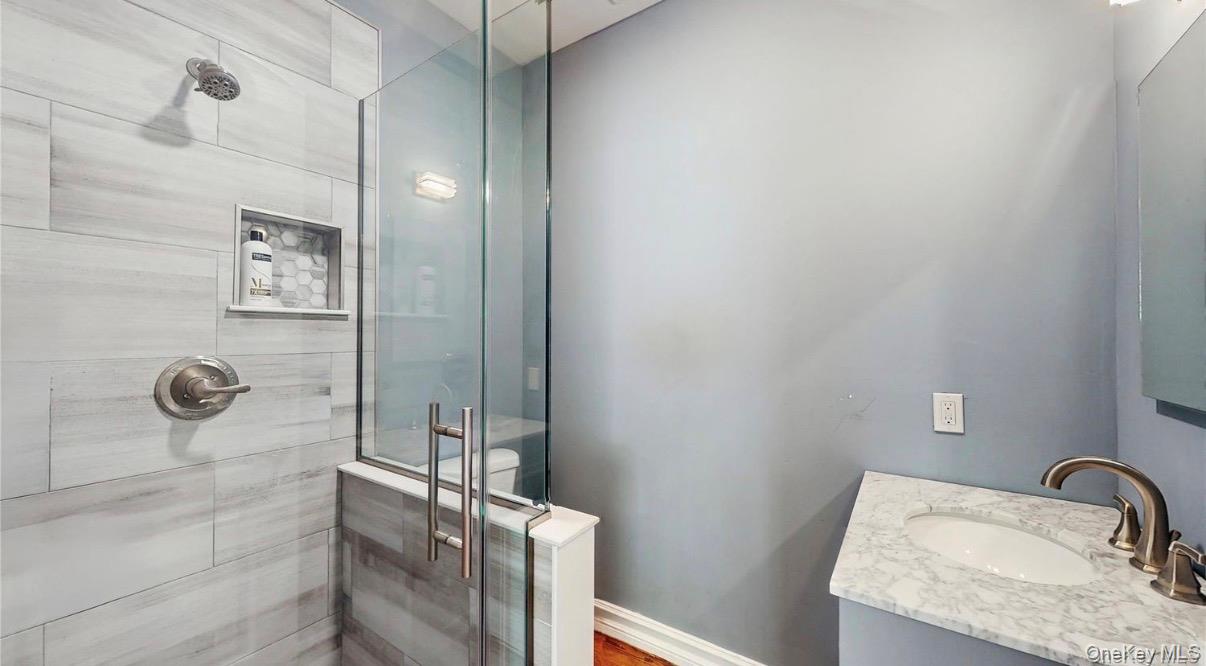 406 Duck Pond, Locust Valley, NY 11560