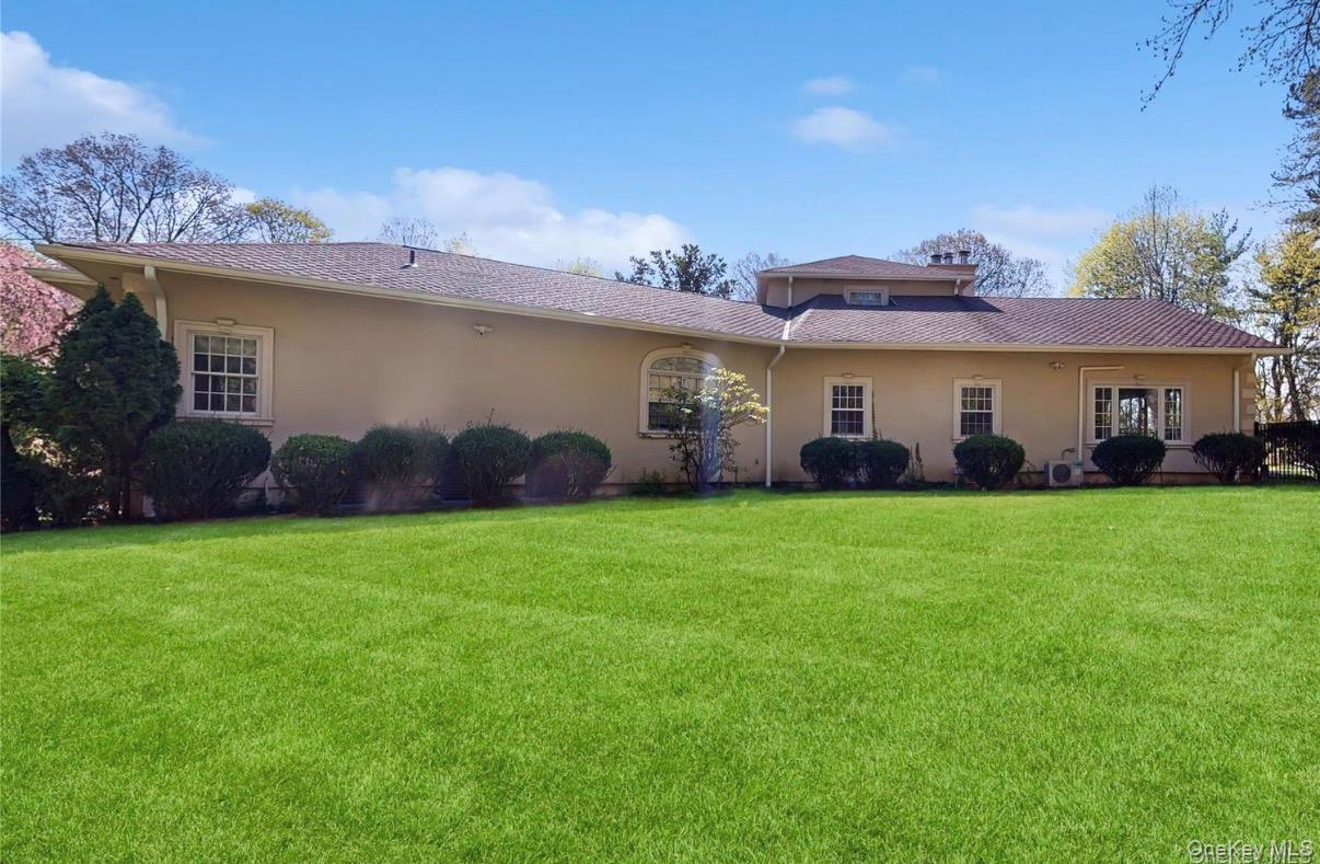 406 Duck Pond, Locust Valley, NY 11560