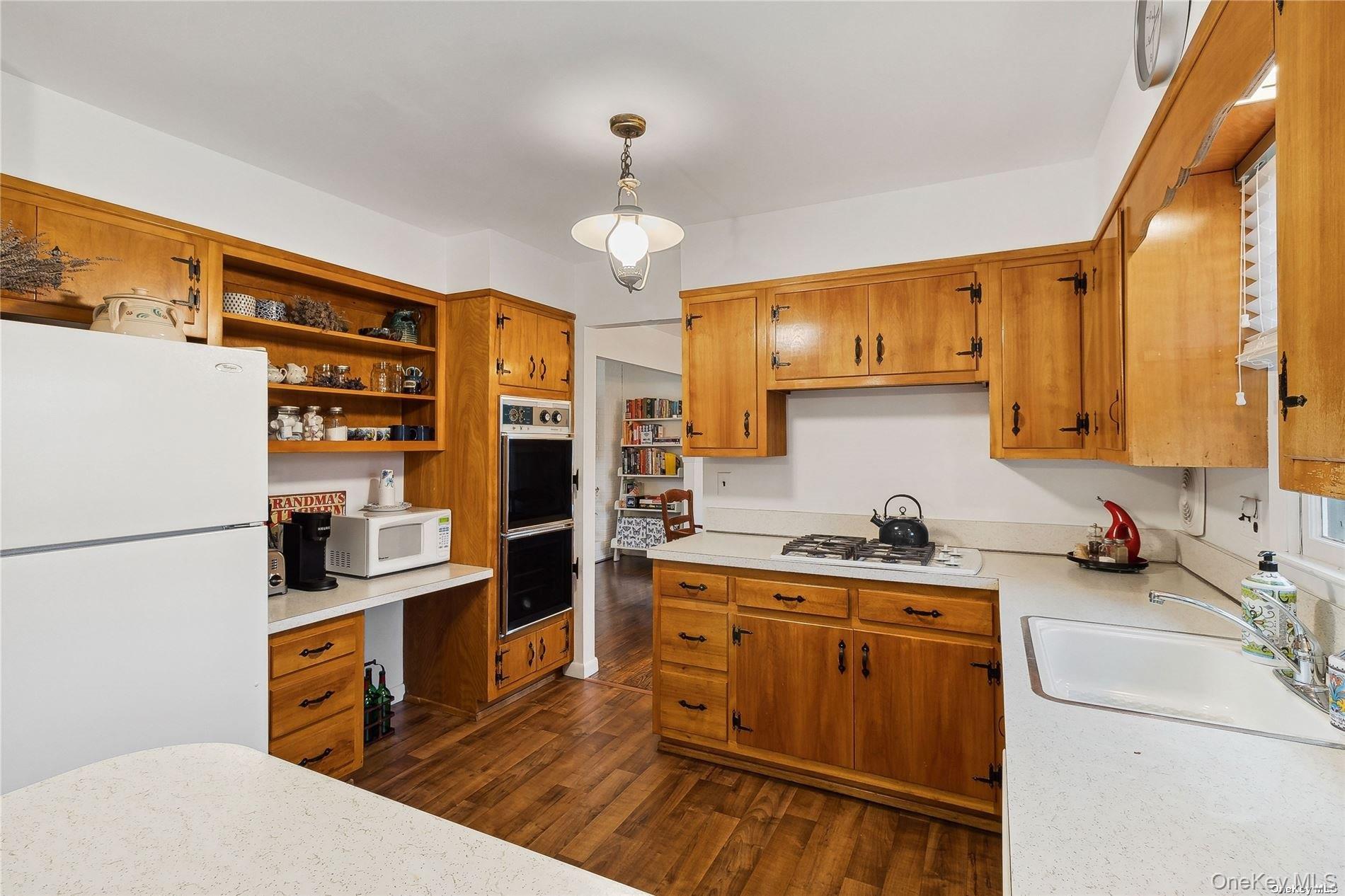 990 Three Waters Lane, Orient, NY 11957