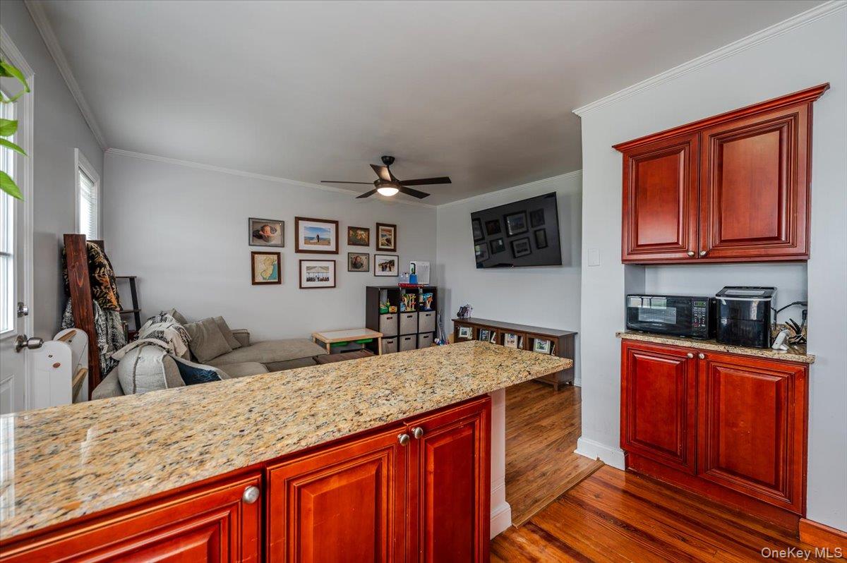 365 W Hudson Street, Long Beach, NY 11561