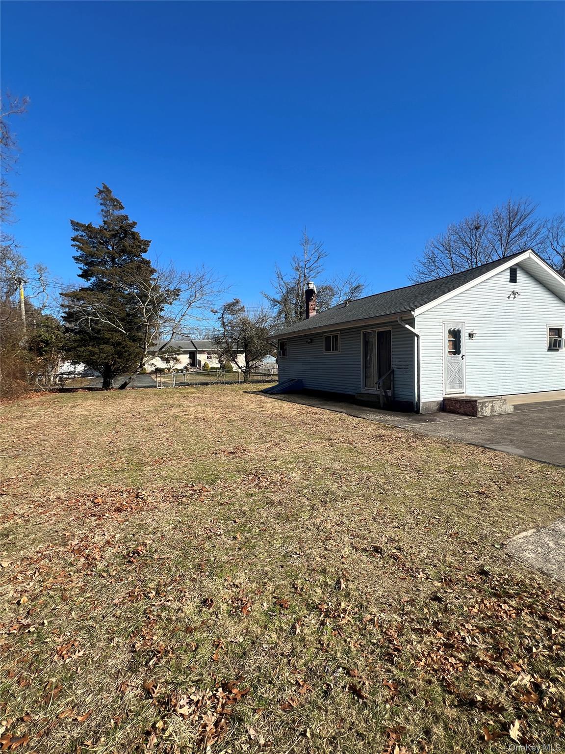 55 Trafalgar Drive, Shirley, NY 11967