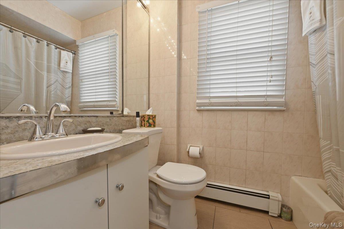 2 Squirrel Drive, East Rockaway, NY 11518