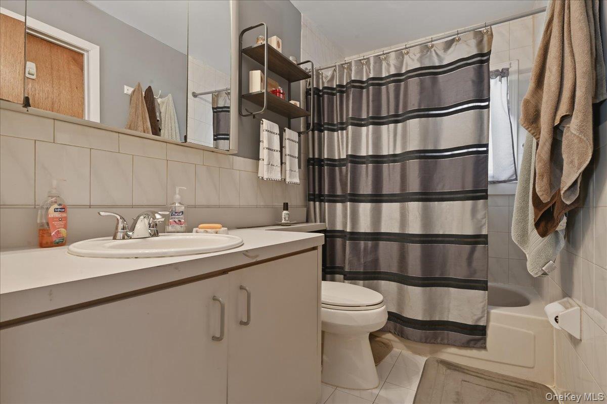 2 Squirrel Drive, East Rockaway, NY 11518