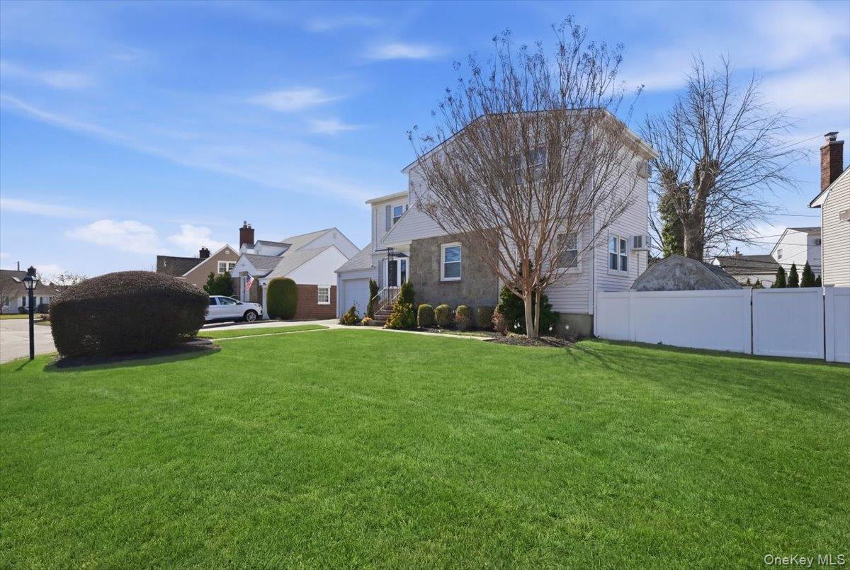 2 Squirrel Drive, East Rockaway, NY 11518