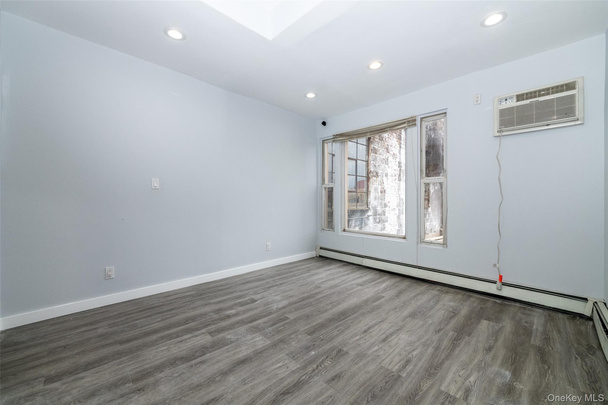 299 E Third Street # First floor, Mount Vernon, NY 10553