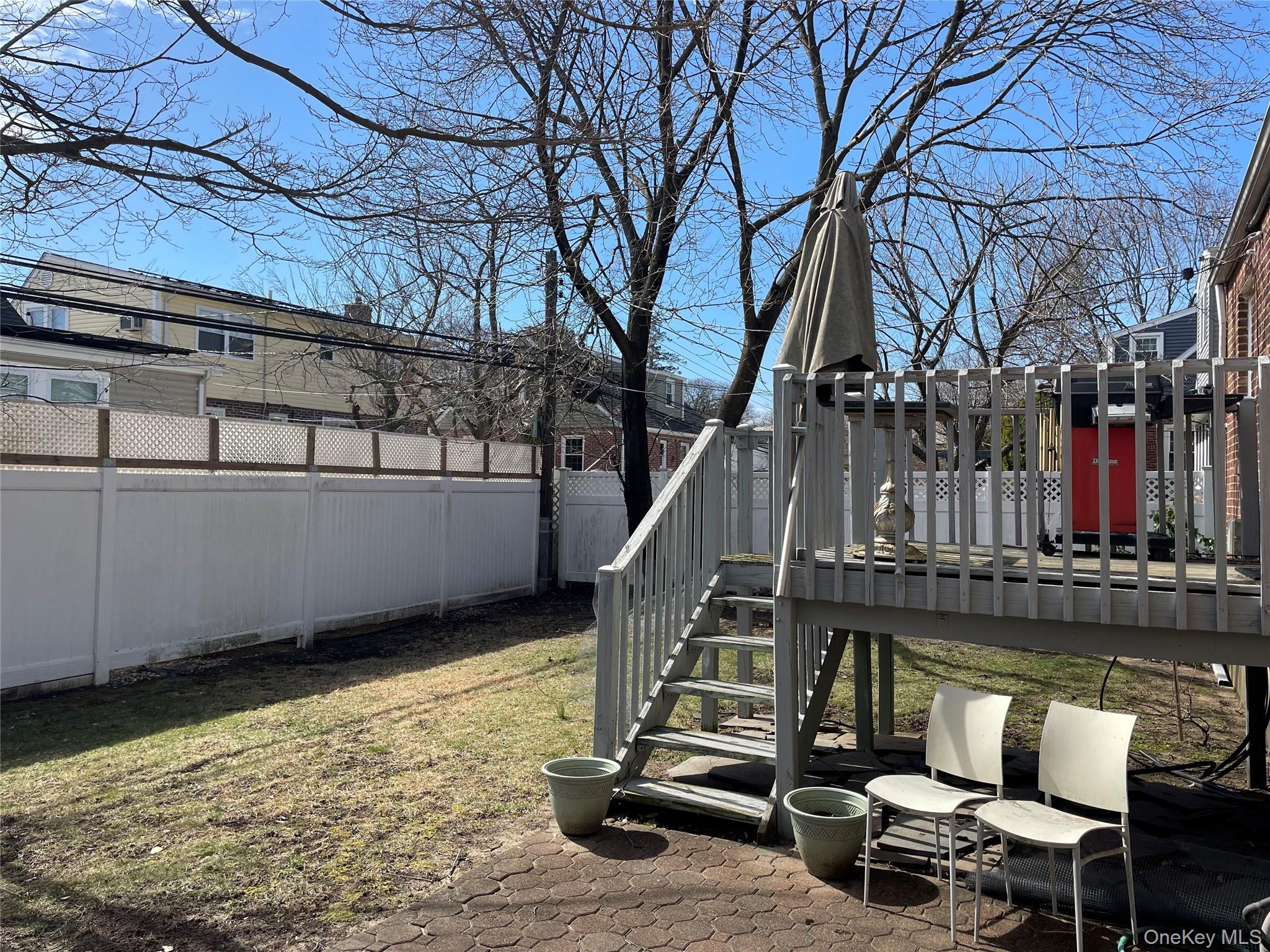 8 Cameron Lane, Valley Stream, NY 11581