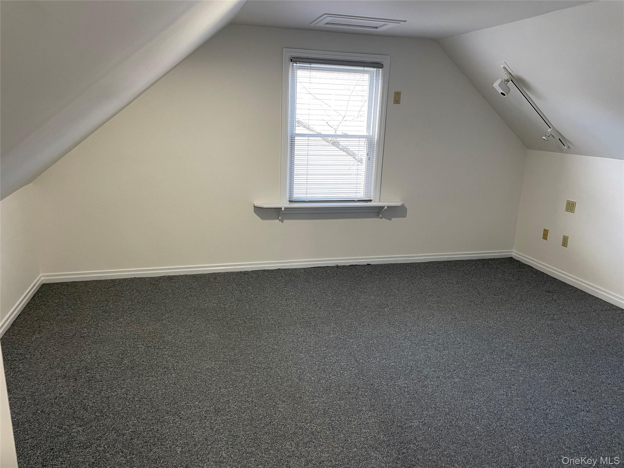 8 Cameron Lane, Valley Stream, NY 11581