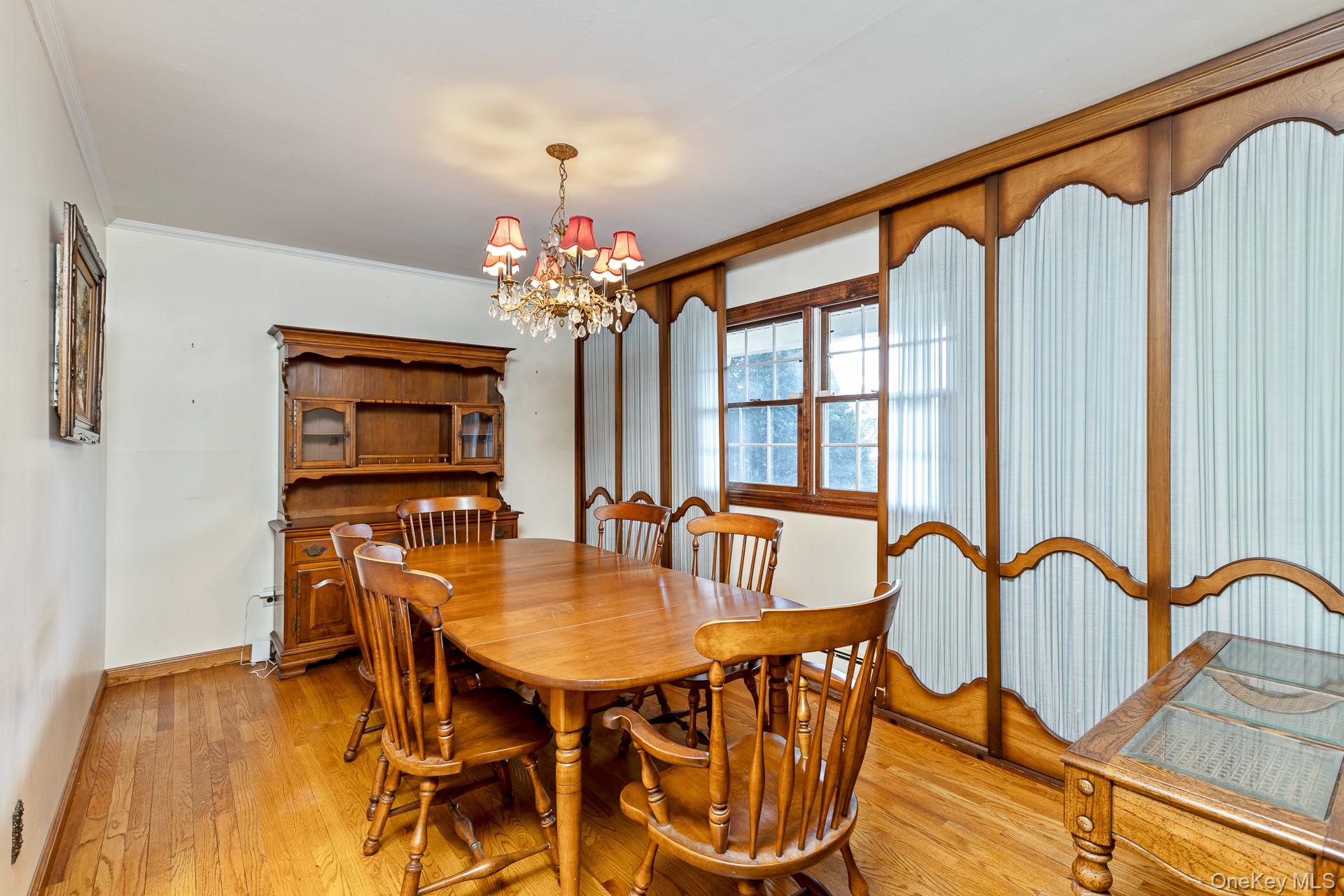 23 Village Lane, Hauppauge, NY 11788