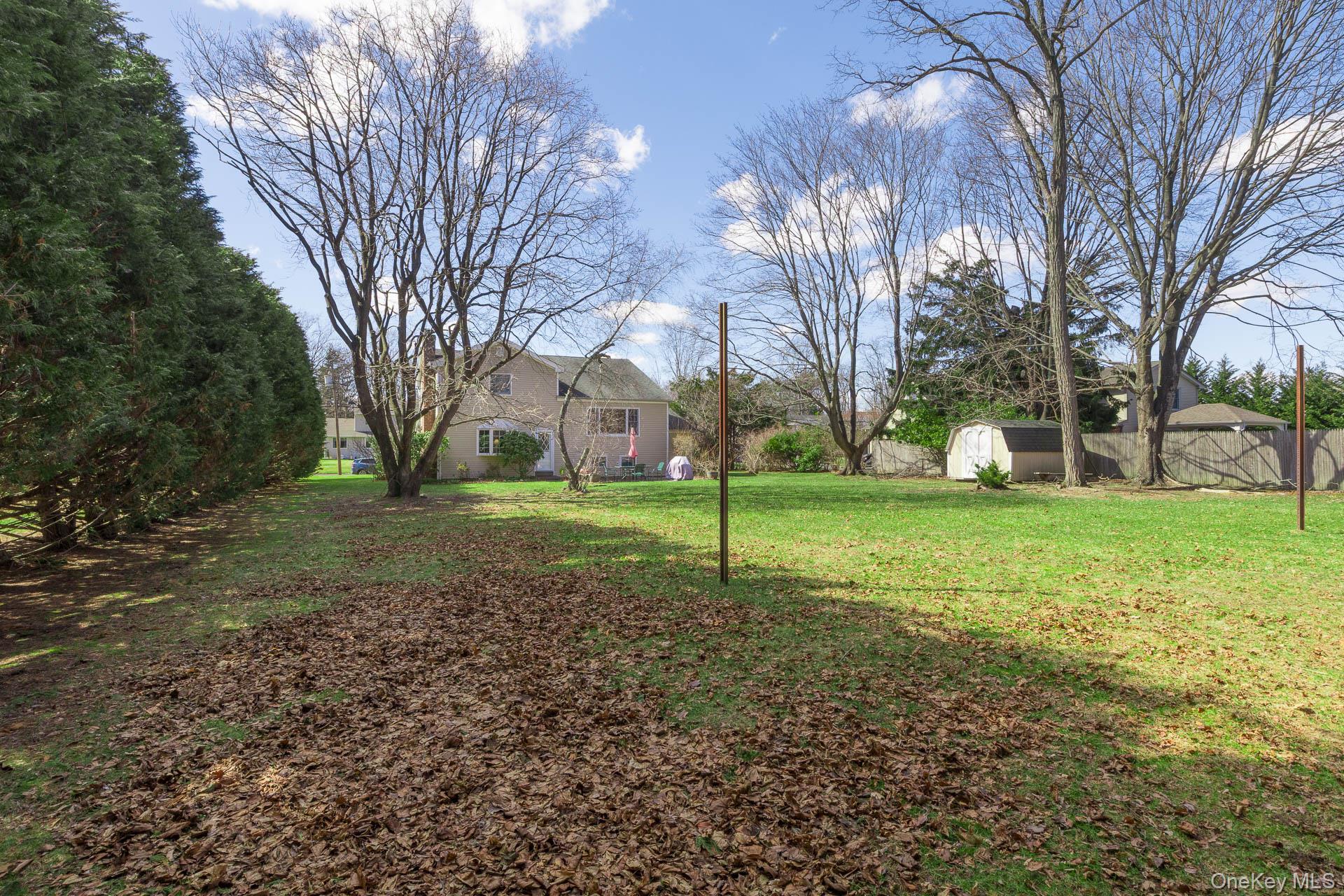 23 Village Lane, Hauppauge, NY 11788