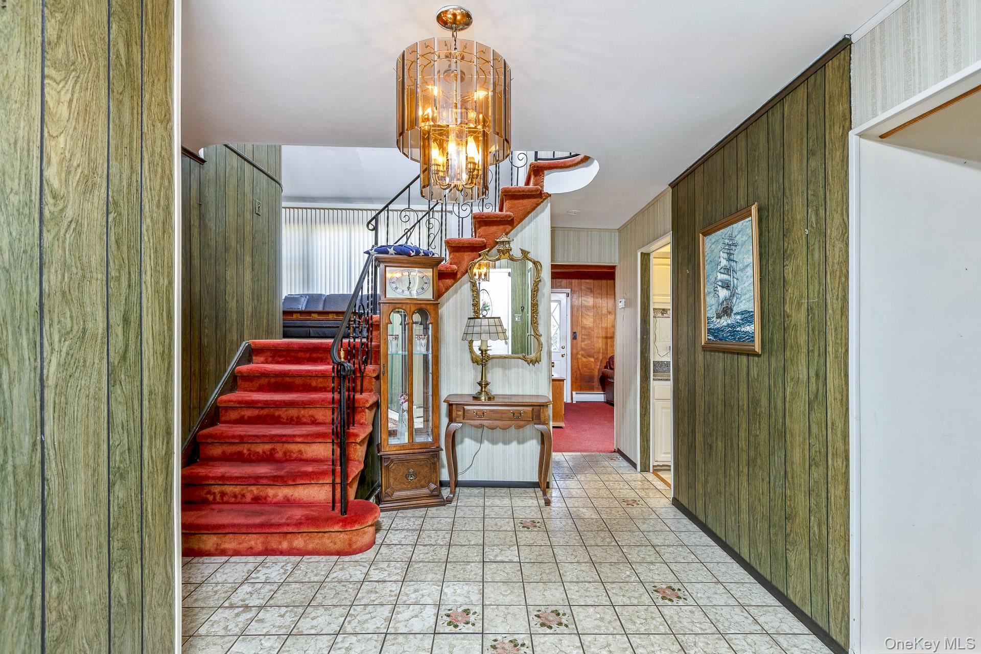 23 Village Lane, Hauppauge, NY 11788