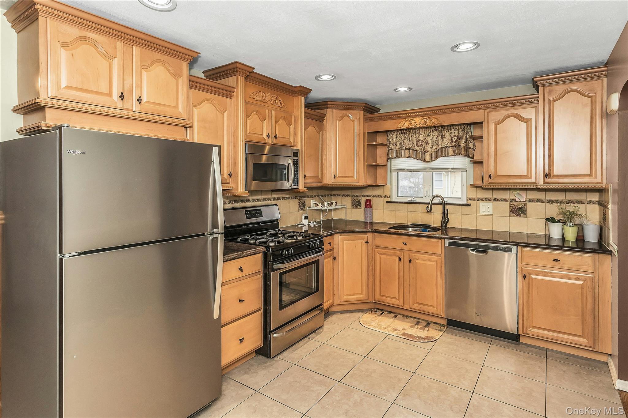 512 Elm Street, West Hempstead, NY 11552