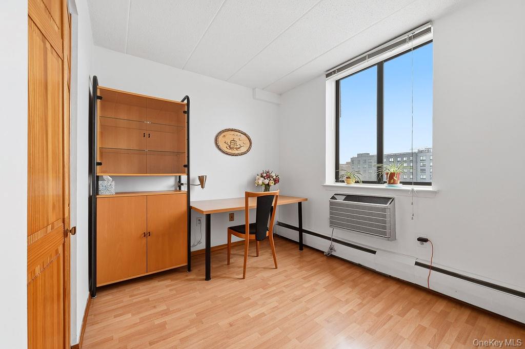 133-36 41st Road # 7F, Flushing, NY 11355