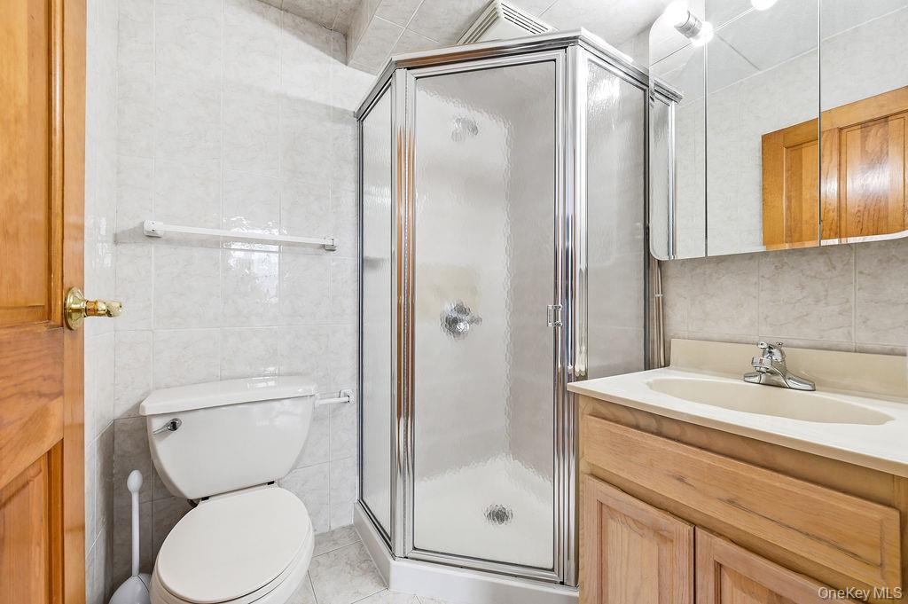 133-36 41st Road # 7F, Flushing, NY 11355