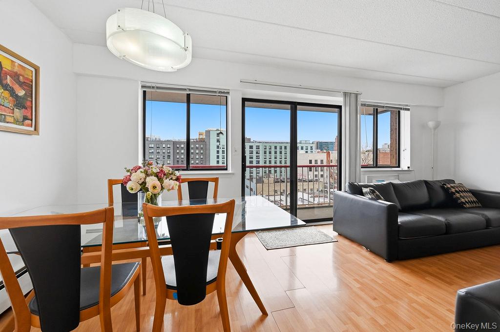 133-36 41st Road # 7F, Flushing, NY 11355