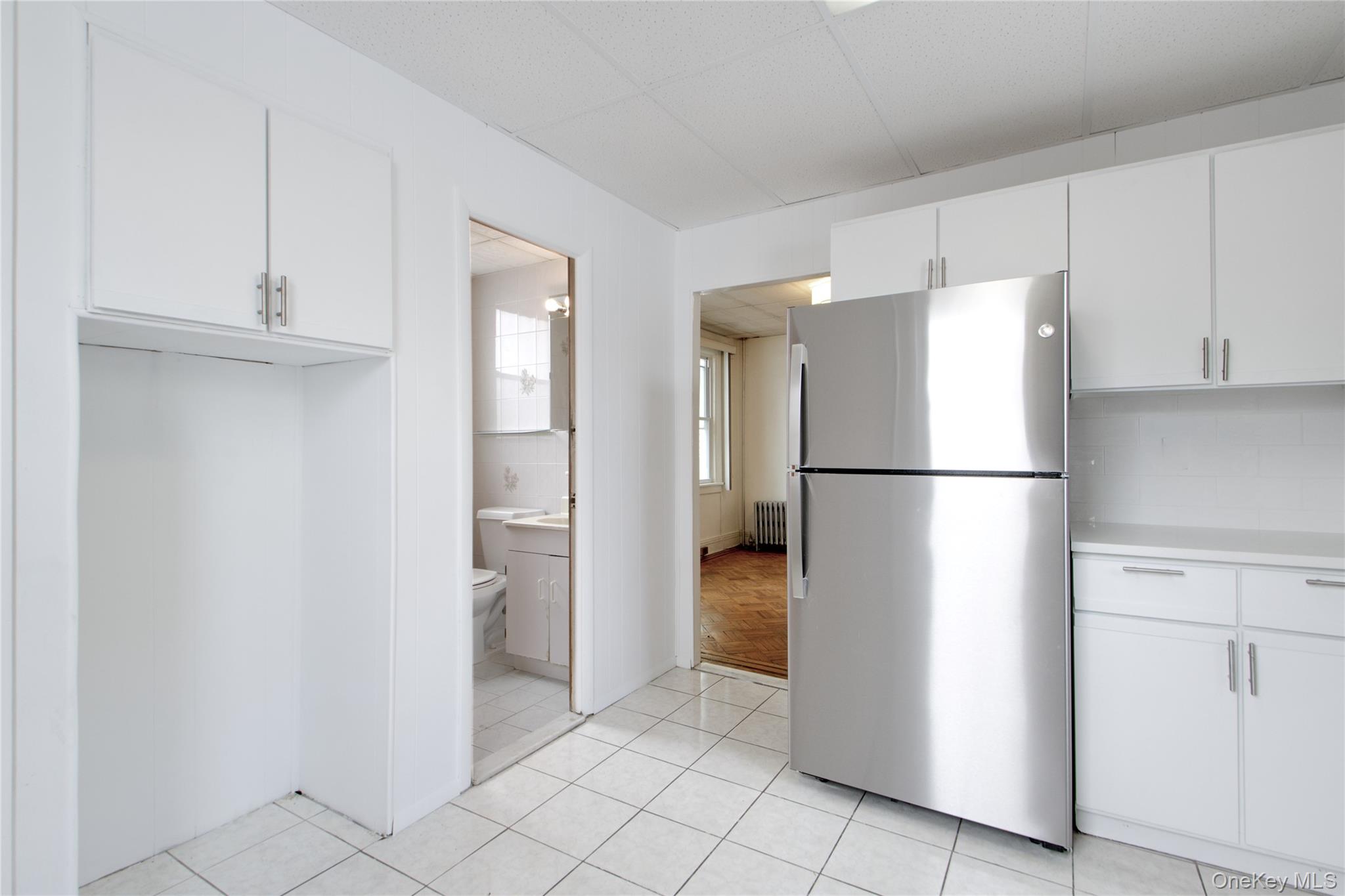 9031 204th Street, Hollis, NY 11423