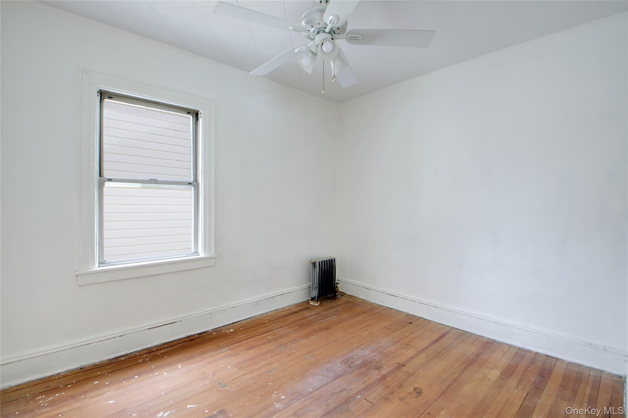 9031 204th Street, Hollis, NY 11423