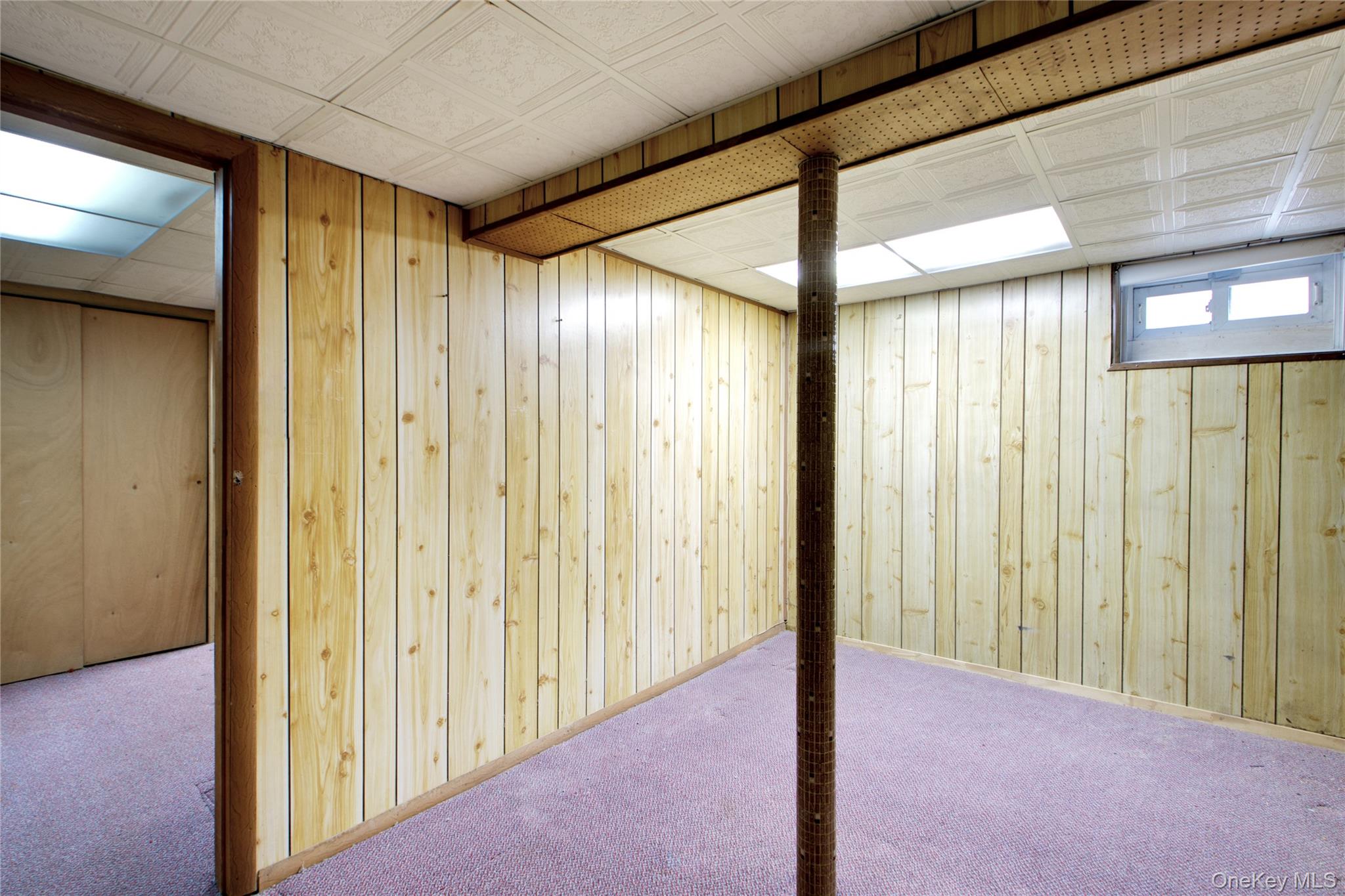 9031 204th Street, Hollis, NY 11423