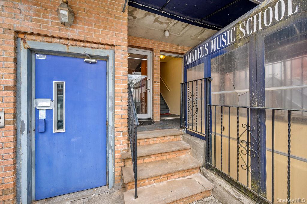 43-07 162 Street, Flushing, NY 11358