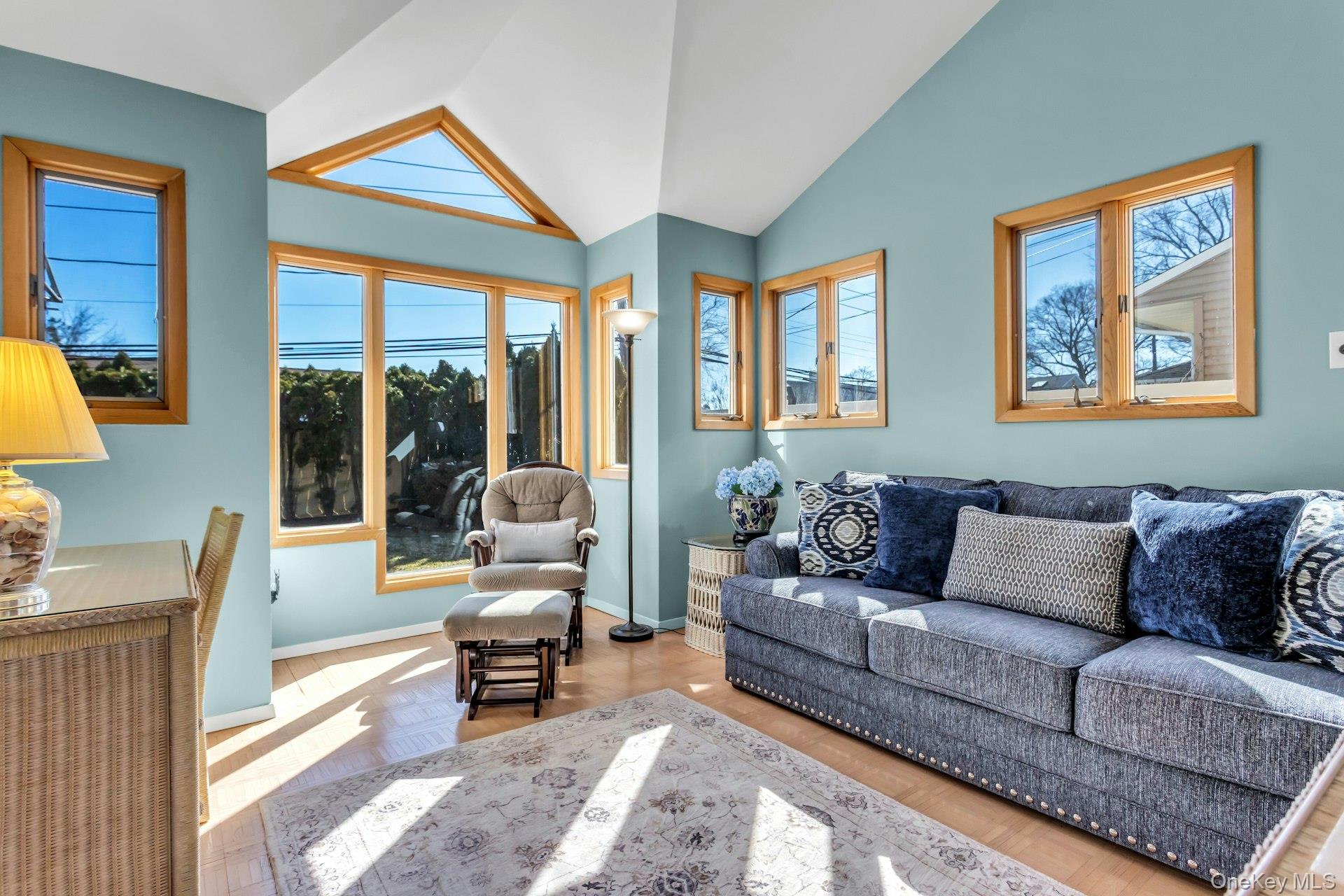 2 Nancy Court, Glen Cove, NY 11542