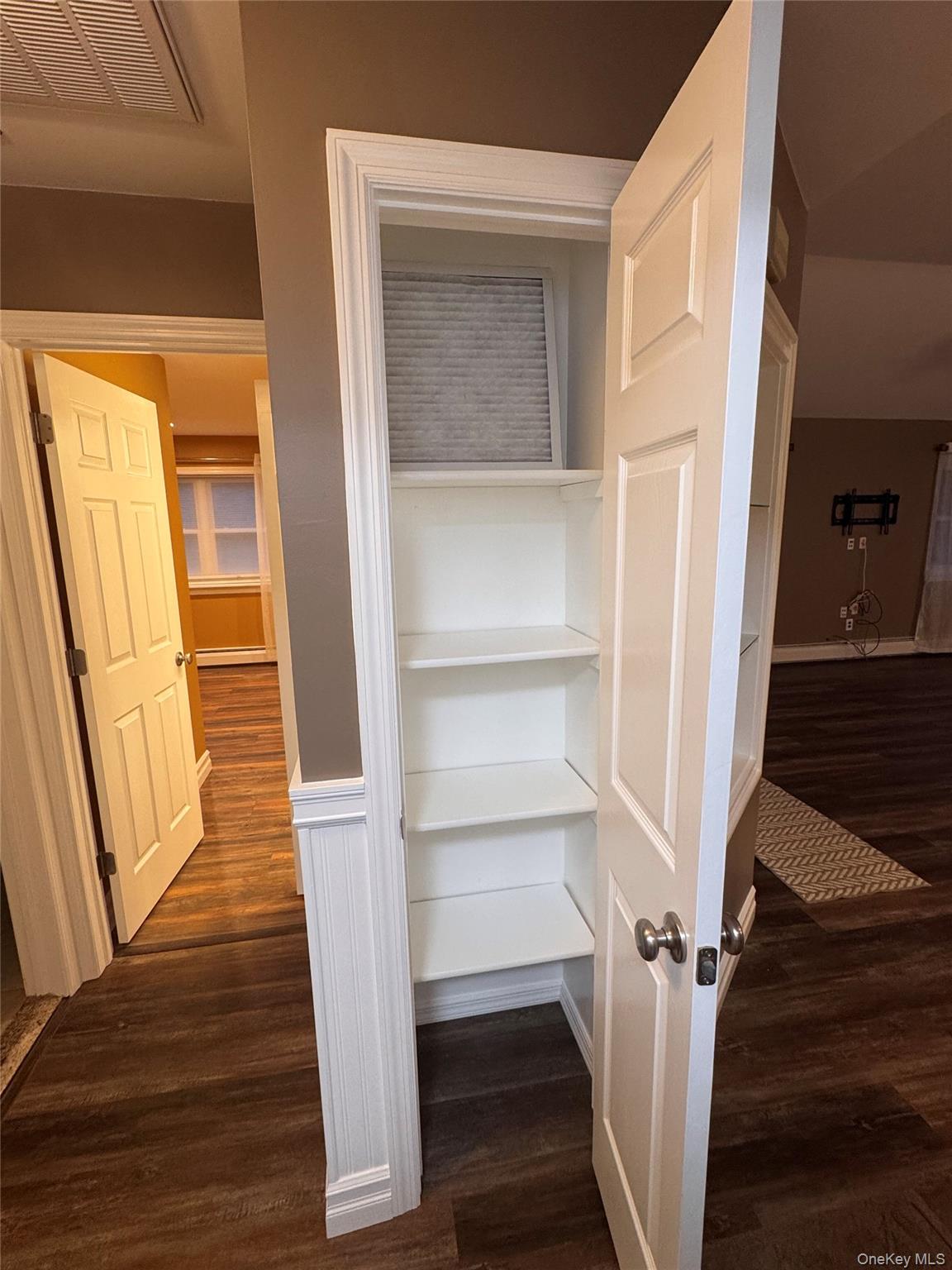 33 Bass Court, Manorville, NY 11949