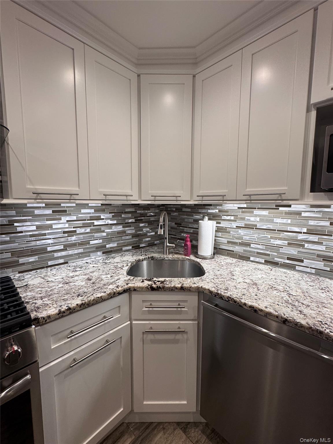 33 Bass Court, Manorville, NY 11949