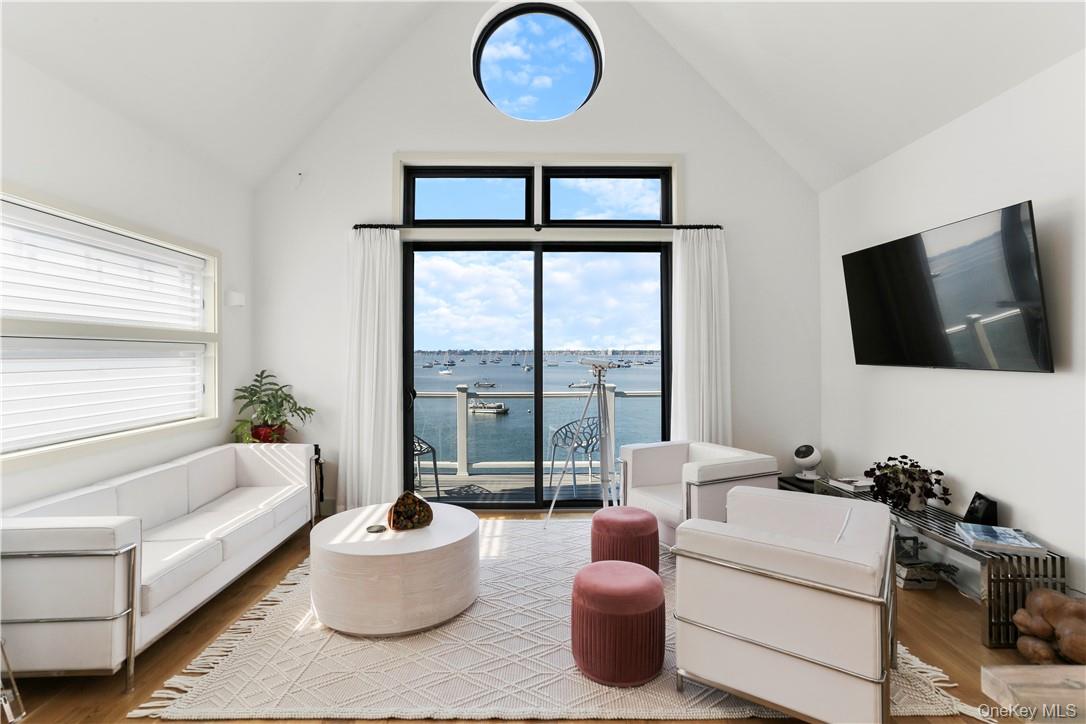 81 Rochelle Street, Bronx, NY 10464