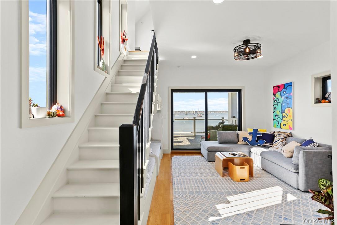 81 Rochelle Street, Bronx, NY 10464