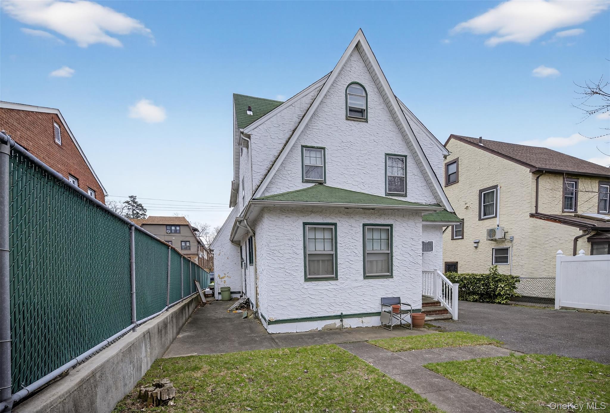 3512 Utopia Parkway, Flushing, NY 11358