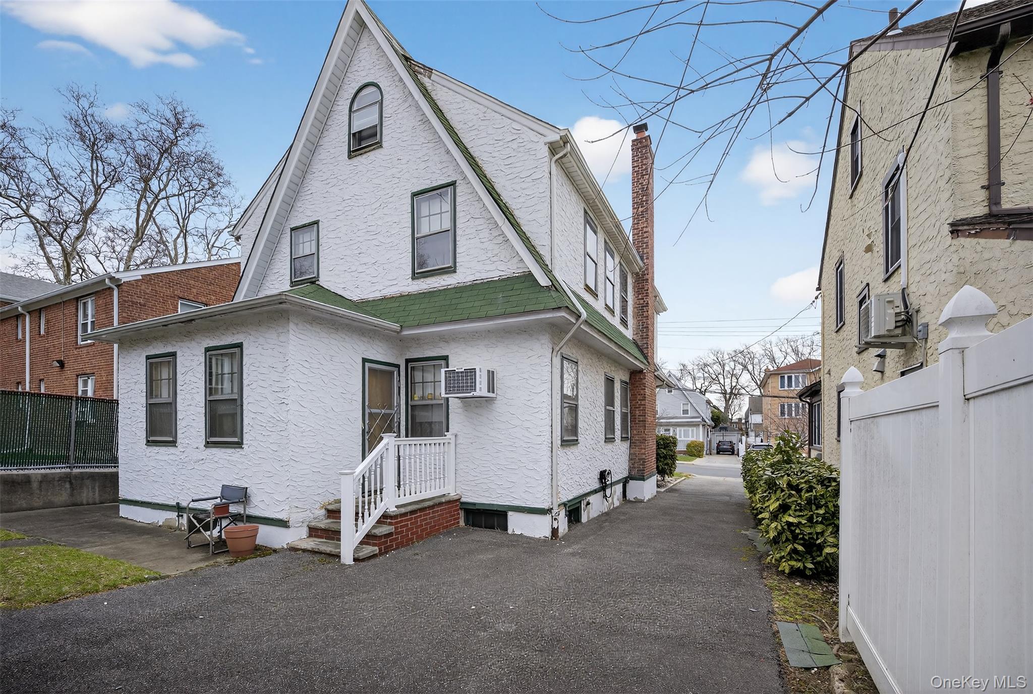 3512 Utopia Parkway, Flushing, NY 11358