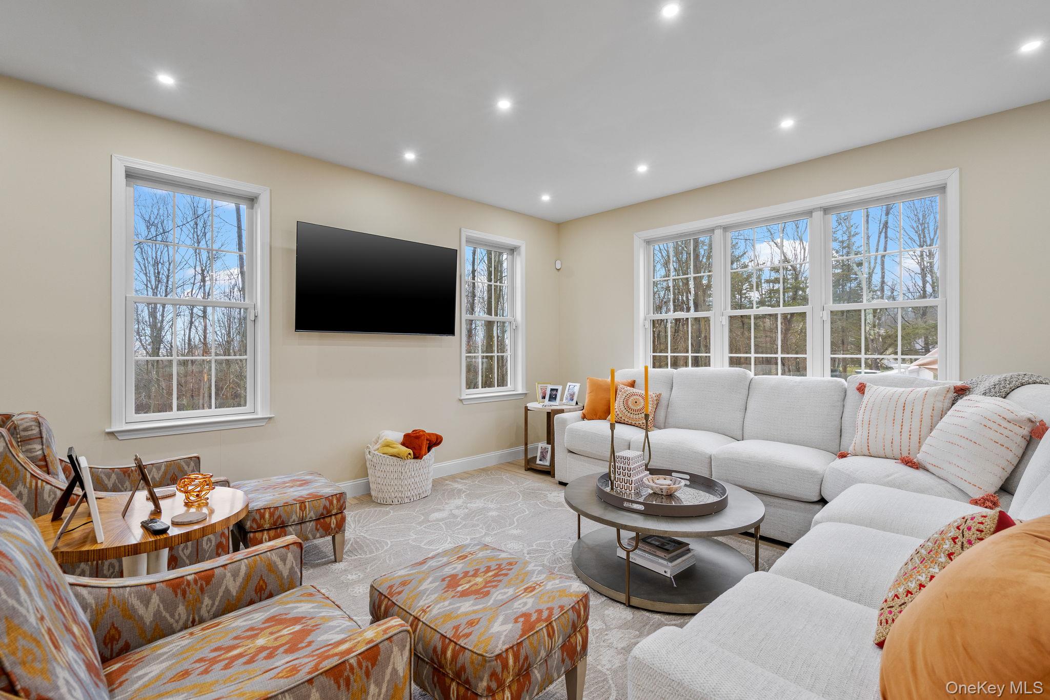 159 Rombout Road, Poughkeepsie, NY 12603