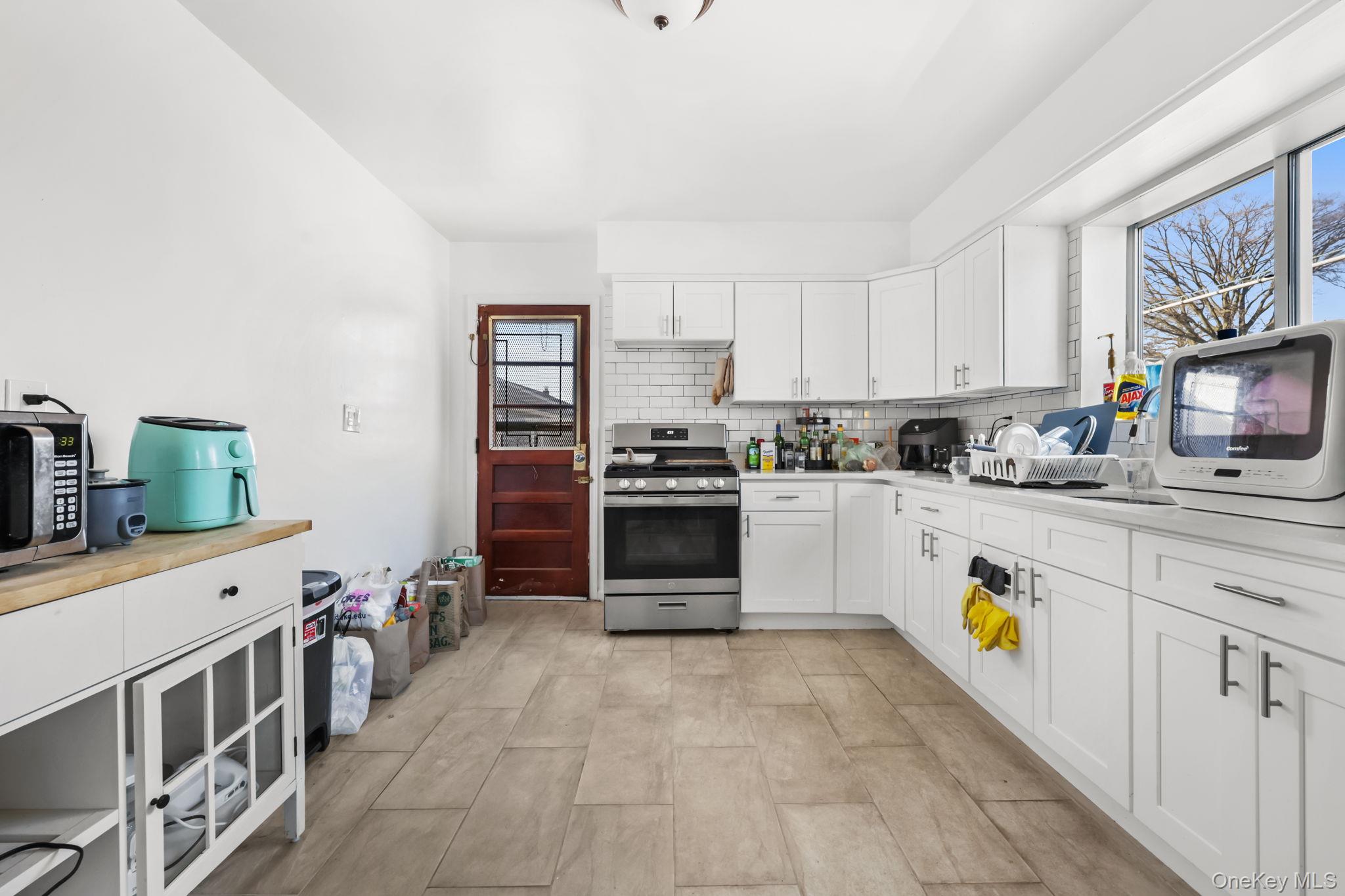 124 Scott Avenue, Yonkers, NY 10704