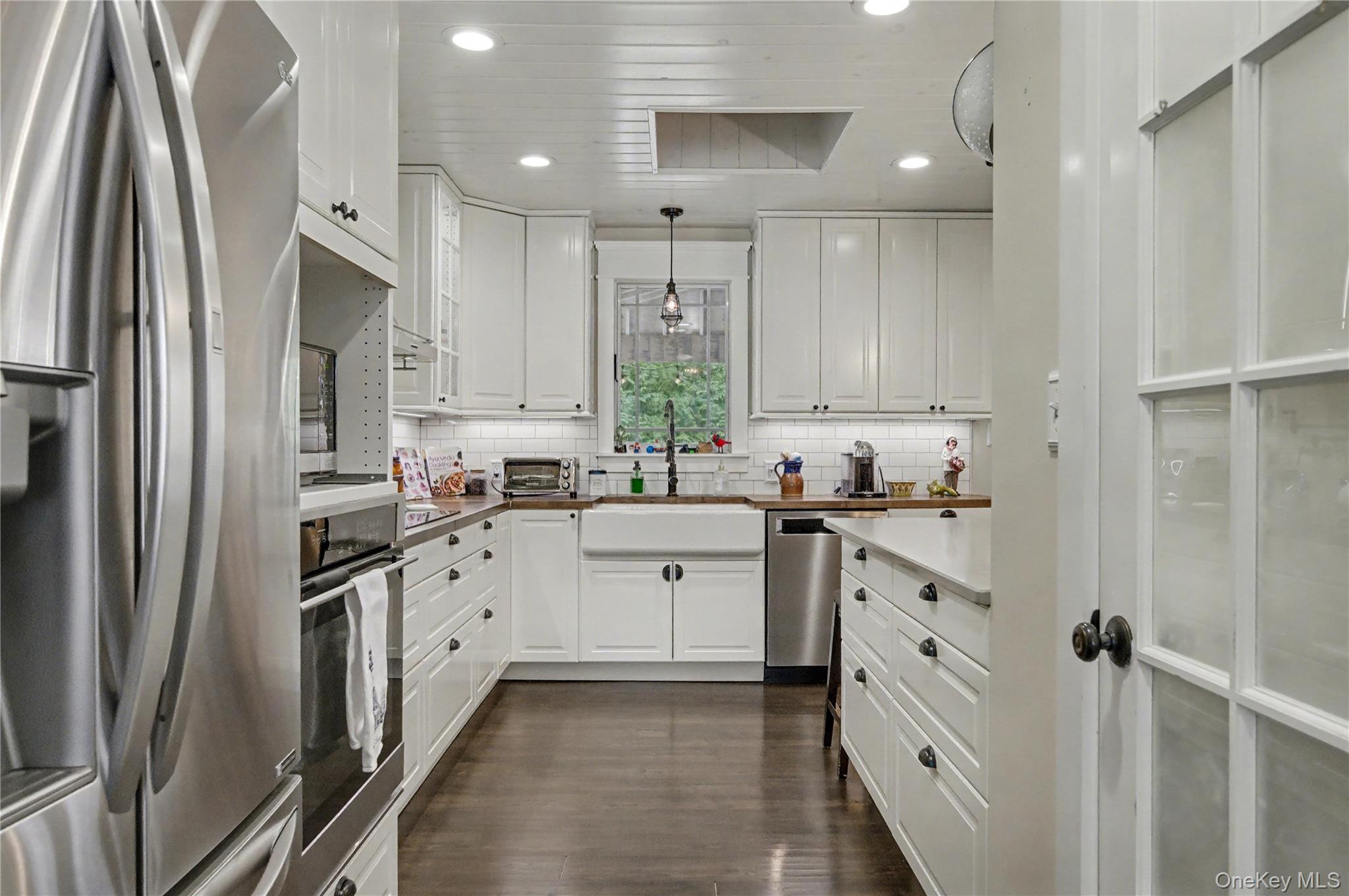 9 Boxwood Drive, Kings Park, NY 11754