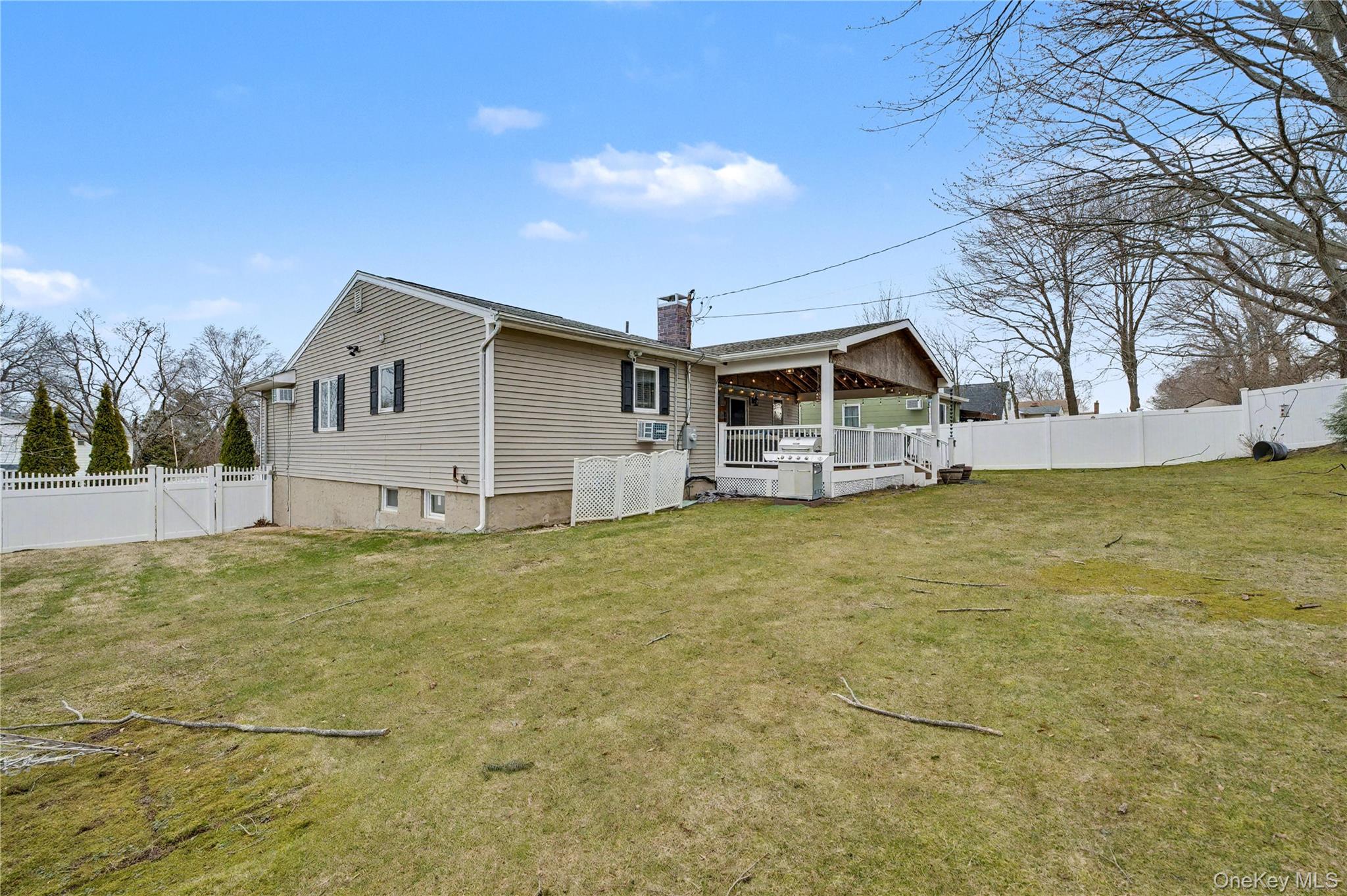 9 Boxwood Drive, Kings Park, NY 11754