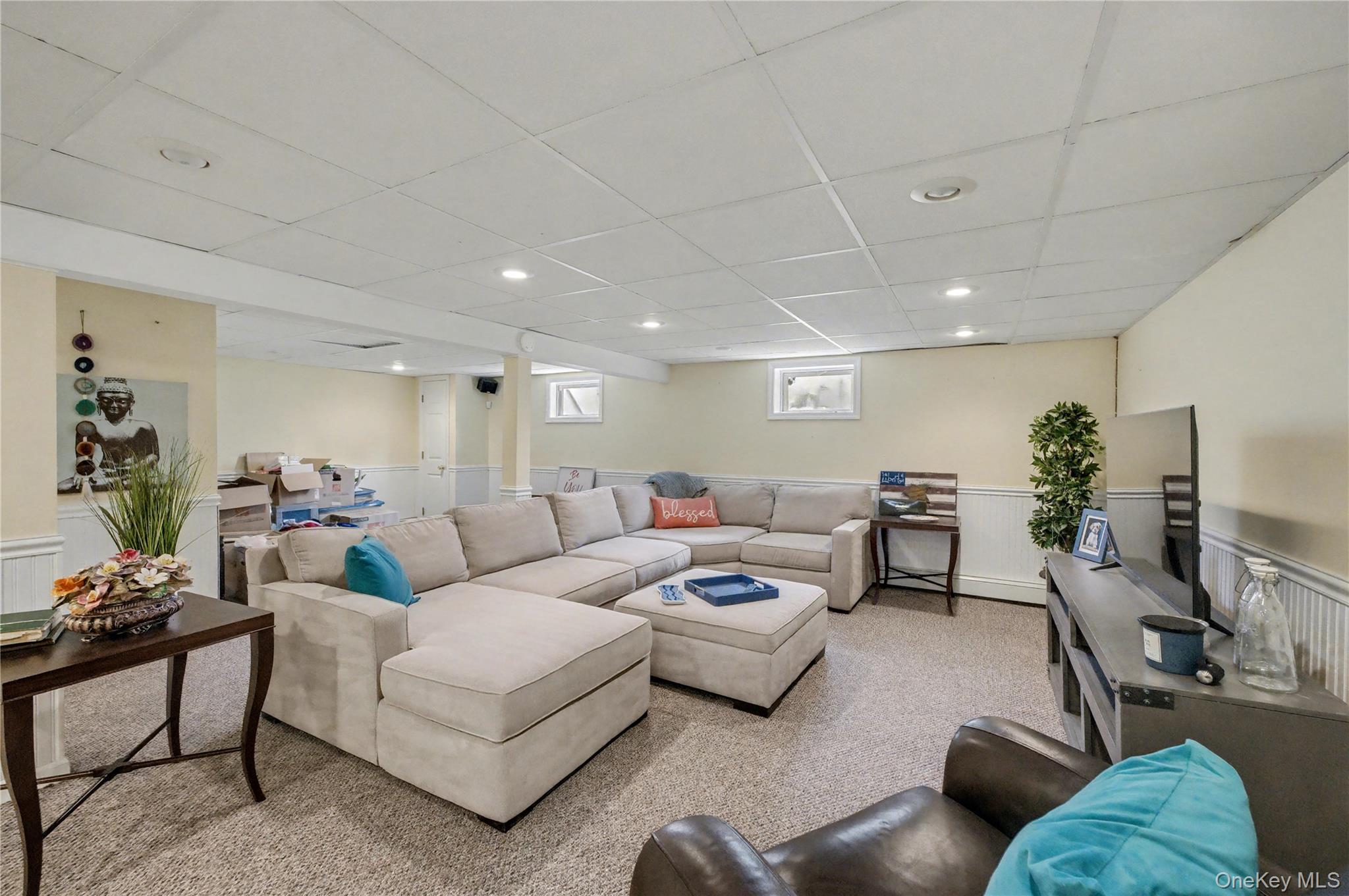 9 Boxwood Drive, Kings Park, NY 11754