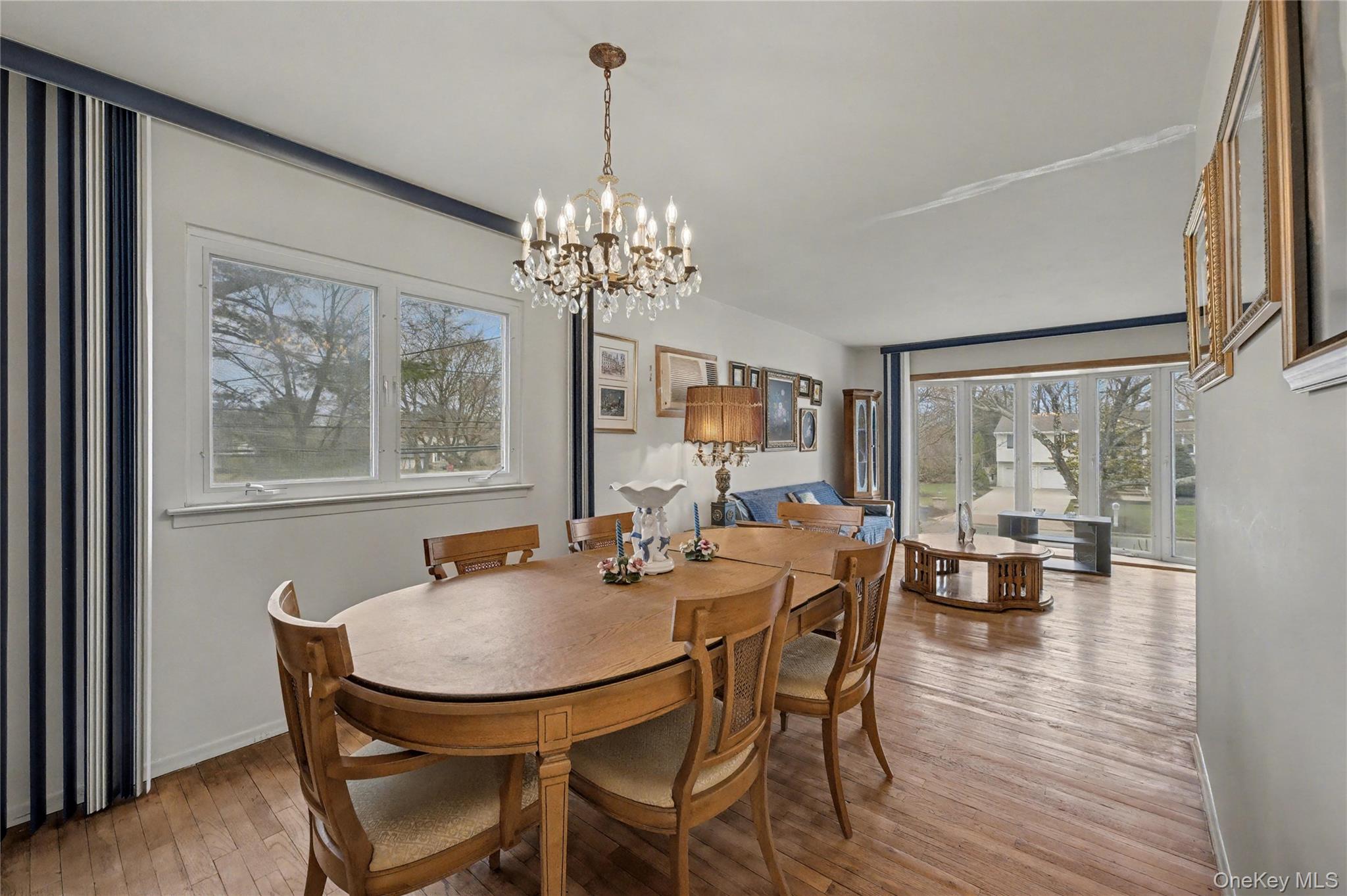 4 bethal Lane, Commack, NY 11725