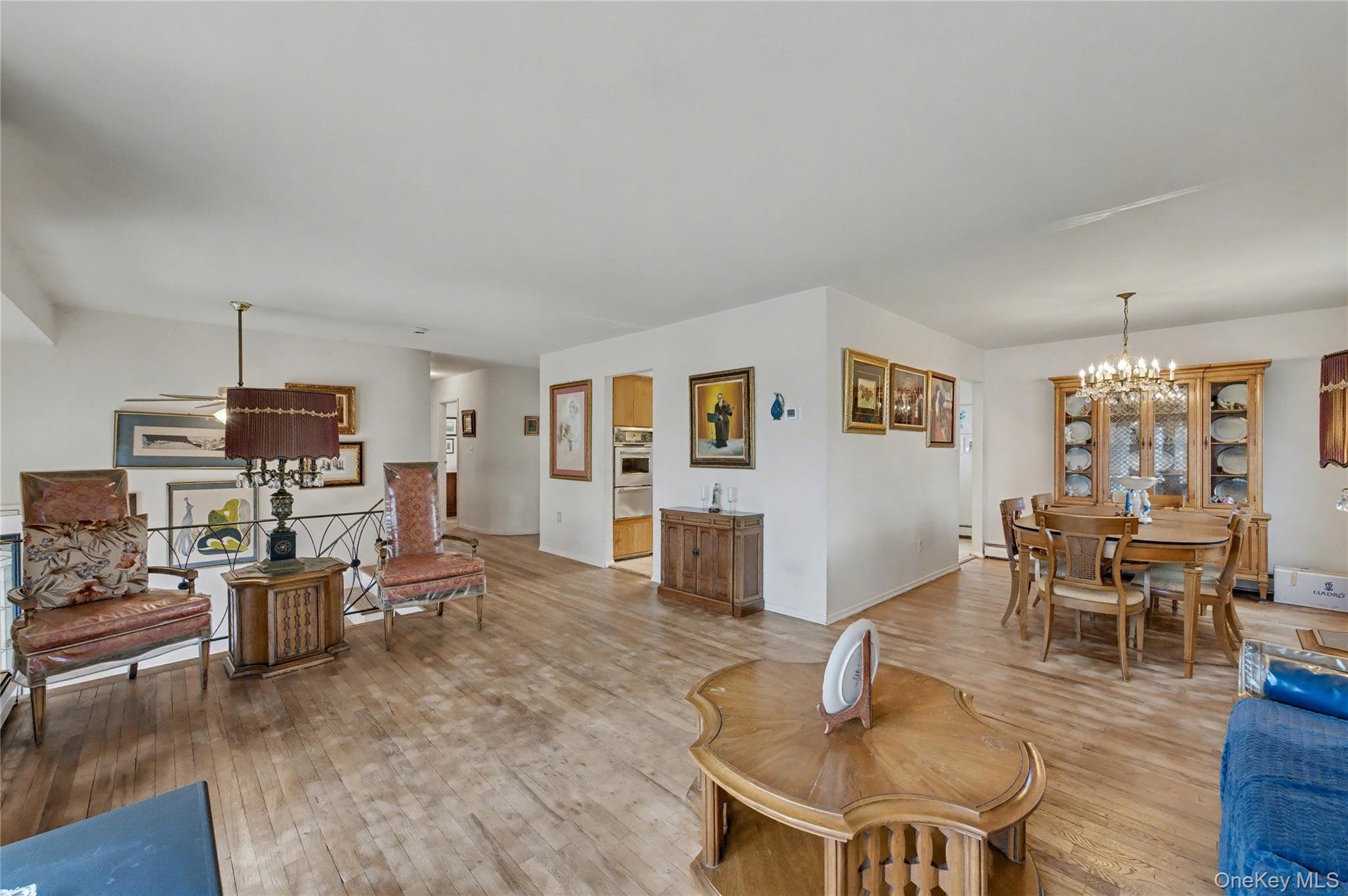 4 bethal Lane, Commack, NY 11725