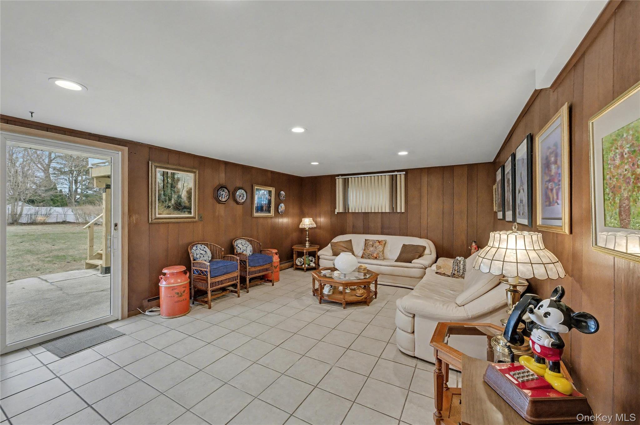 4 bethal Lane, Commack, NY 11725