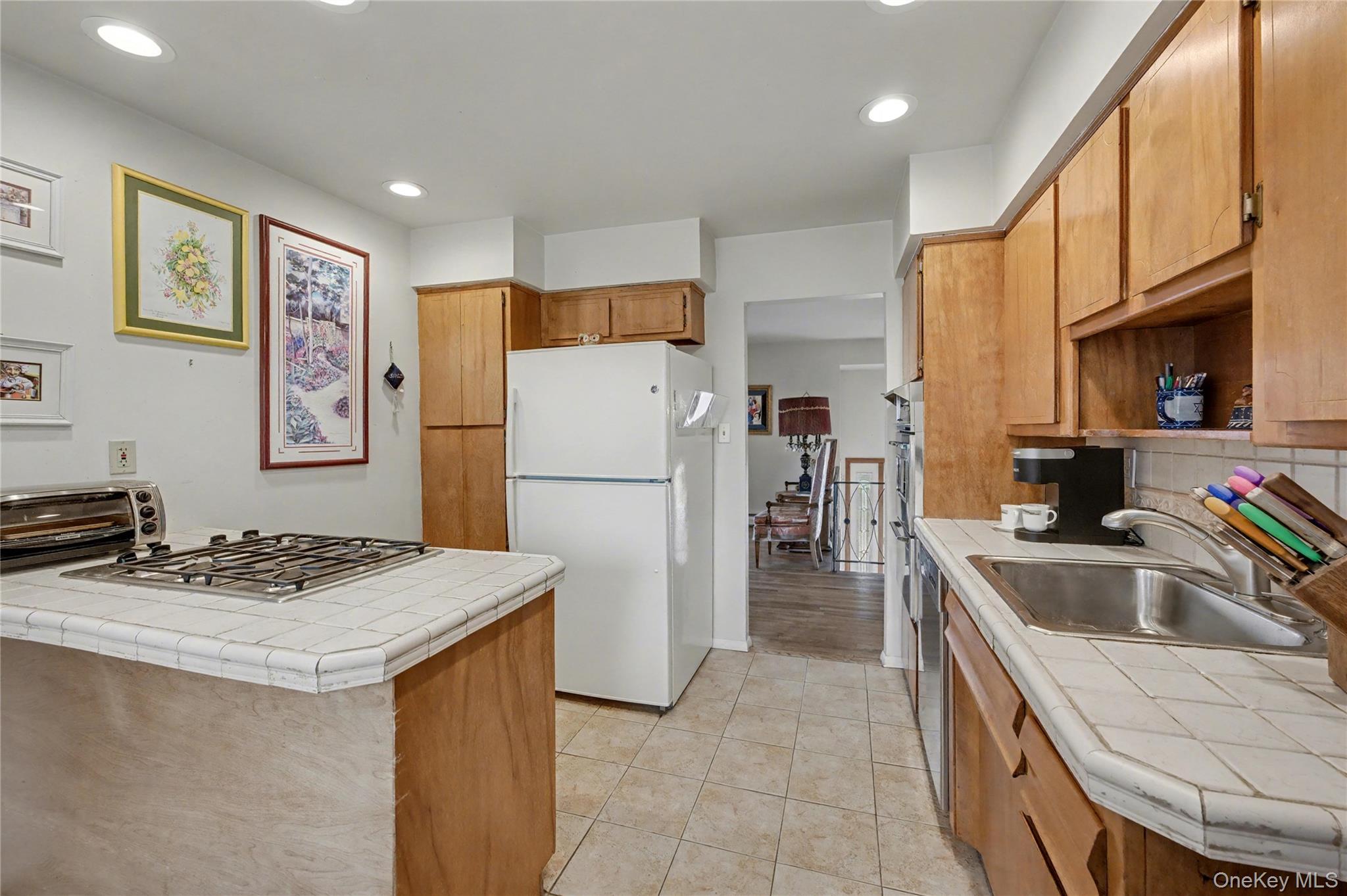 4 bethal Lane, Commack, NY 11725