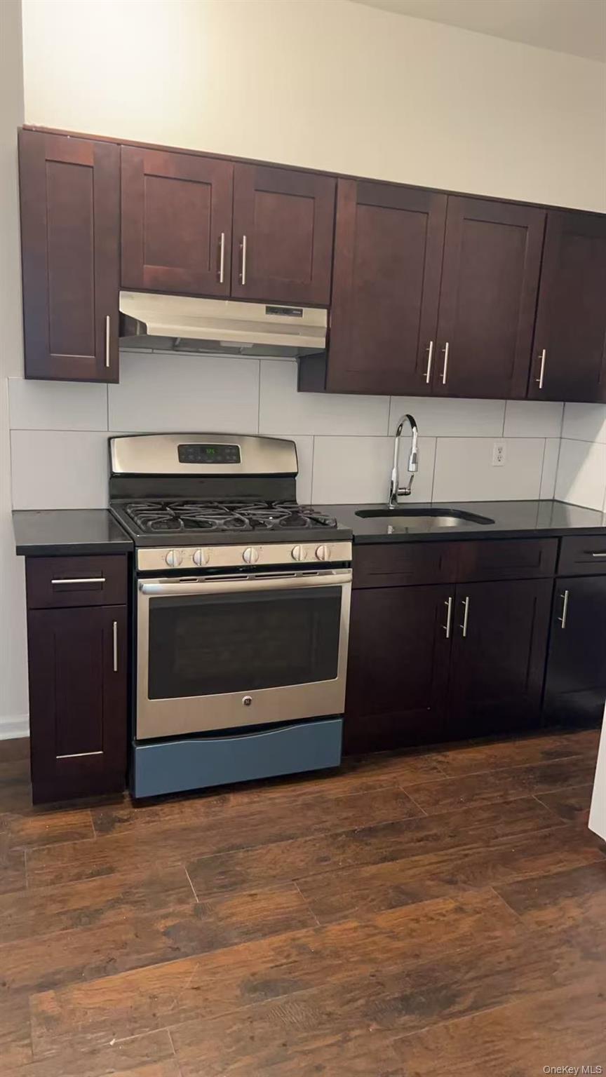 6727 13th Avenue, Brooklyn, NY 11219