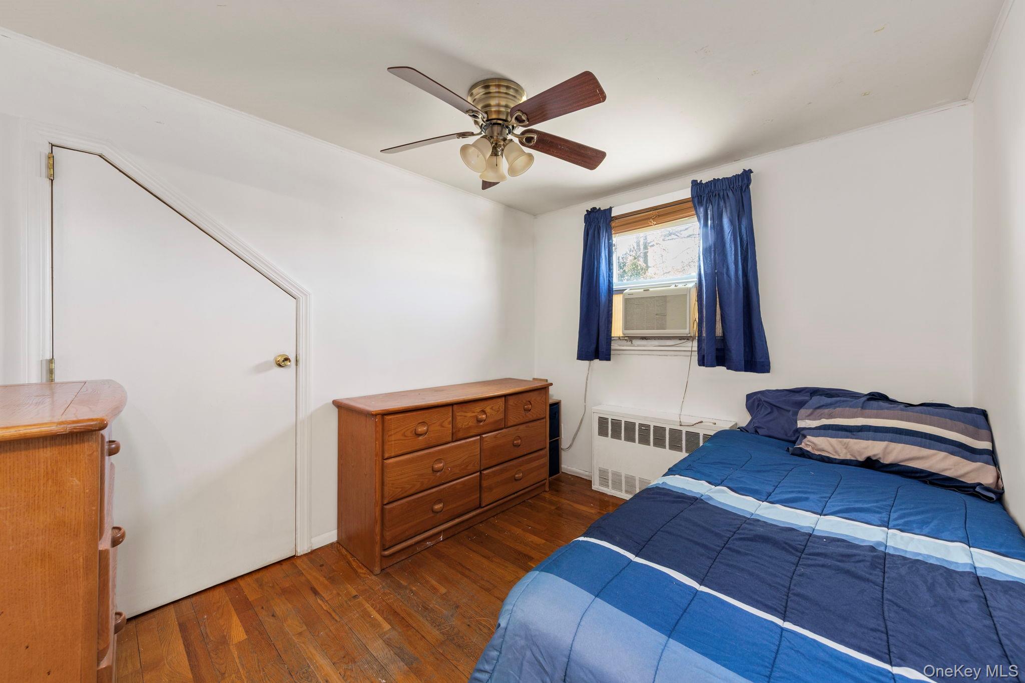 59 Pembrook Drive, Mineola, NY 11501