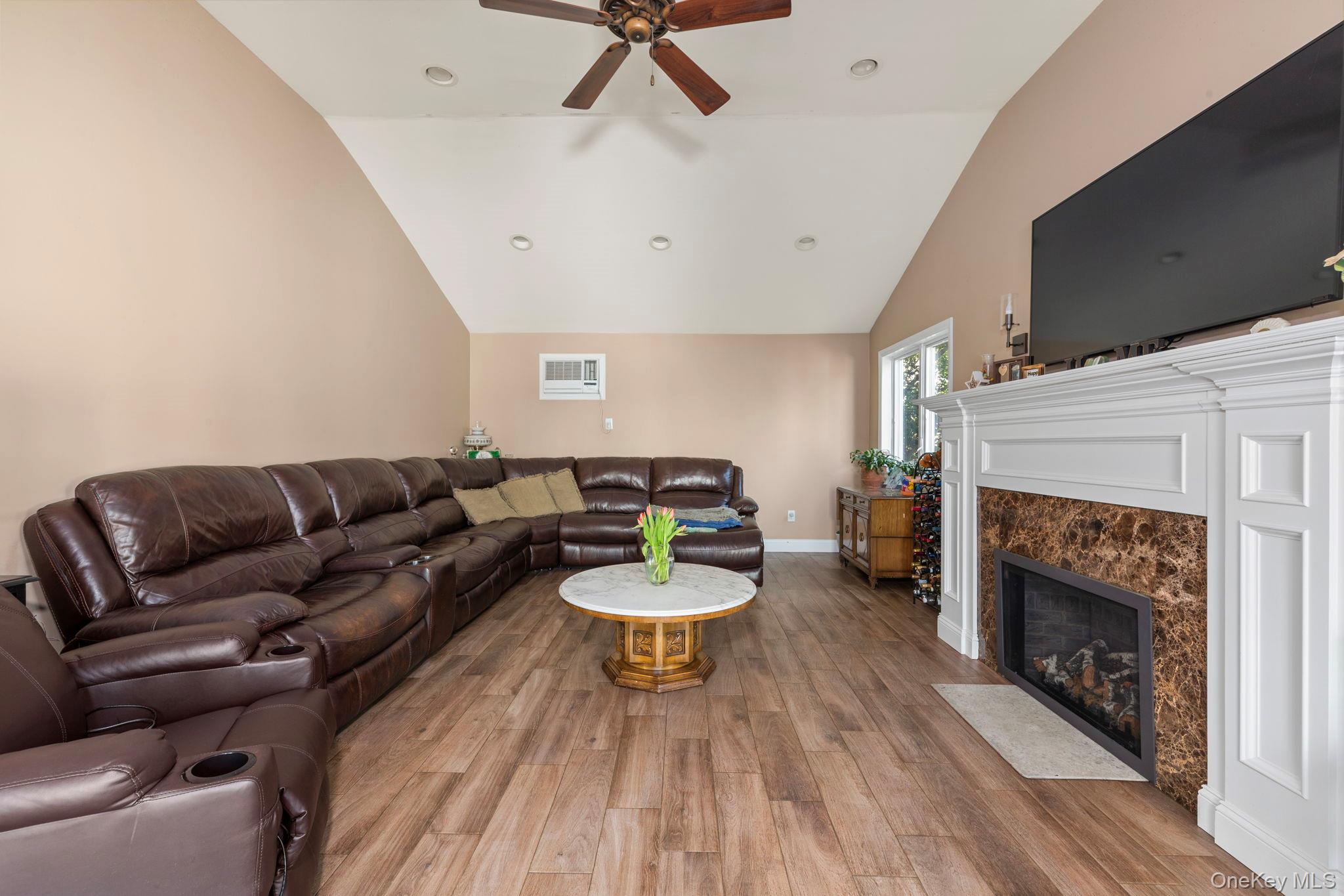 59 Pembrook Drive, Mineola, NY 11501