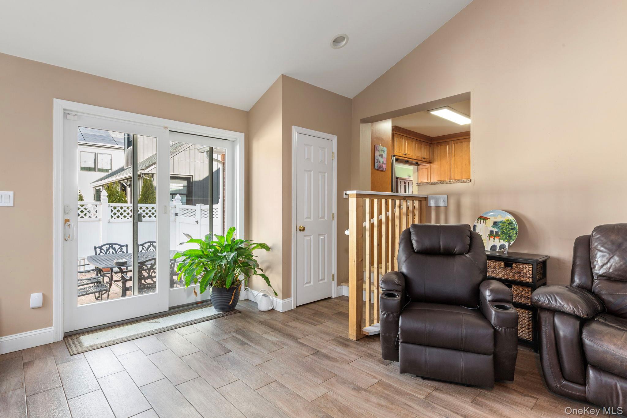 59 Pembrook Drive, Mineola, NY 11501