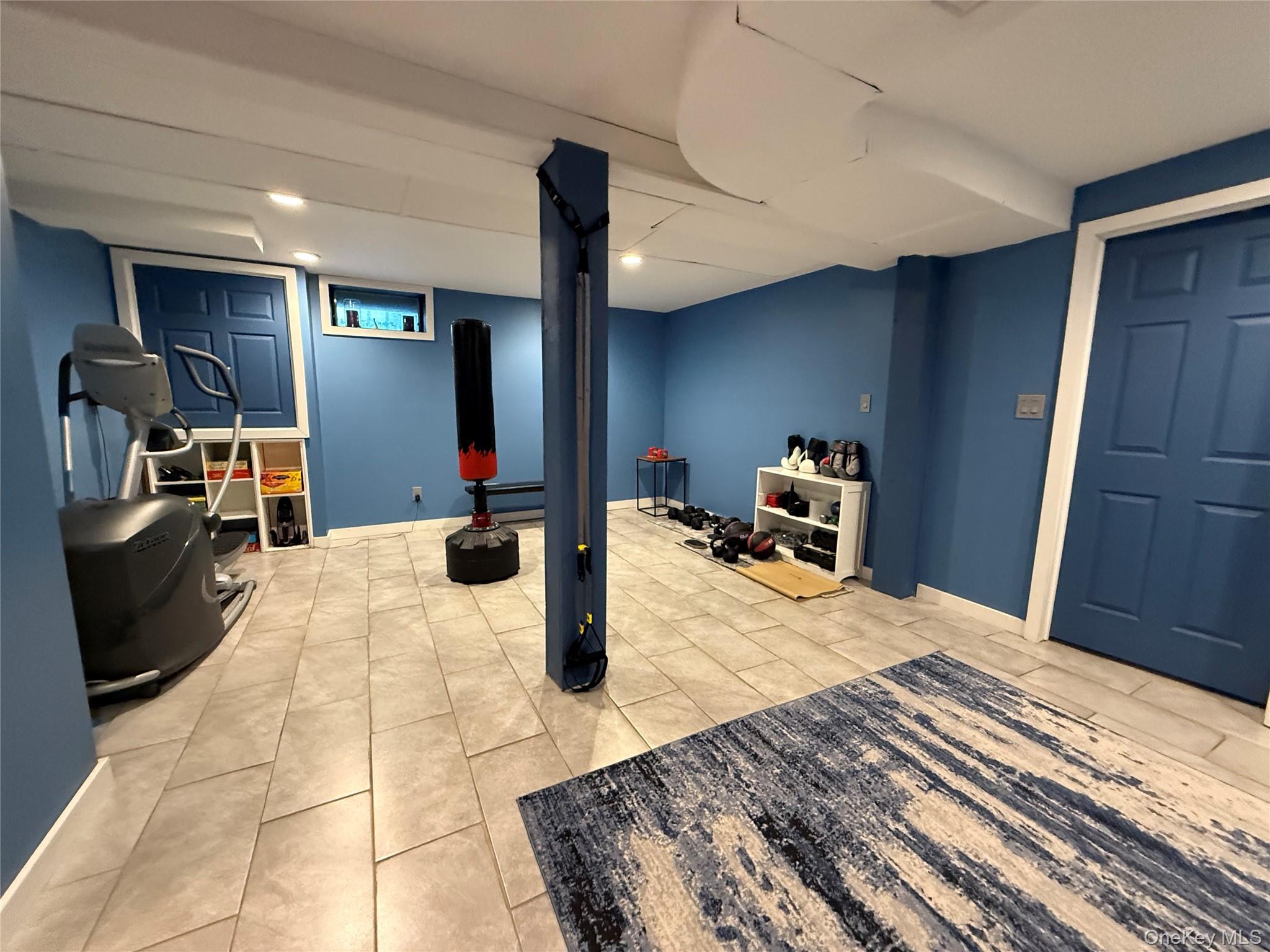 14 Townsend Place, Syosset, NY 11791