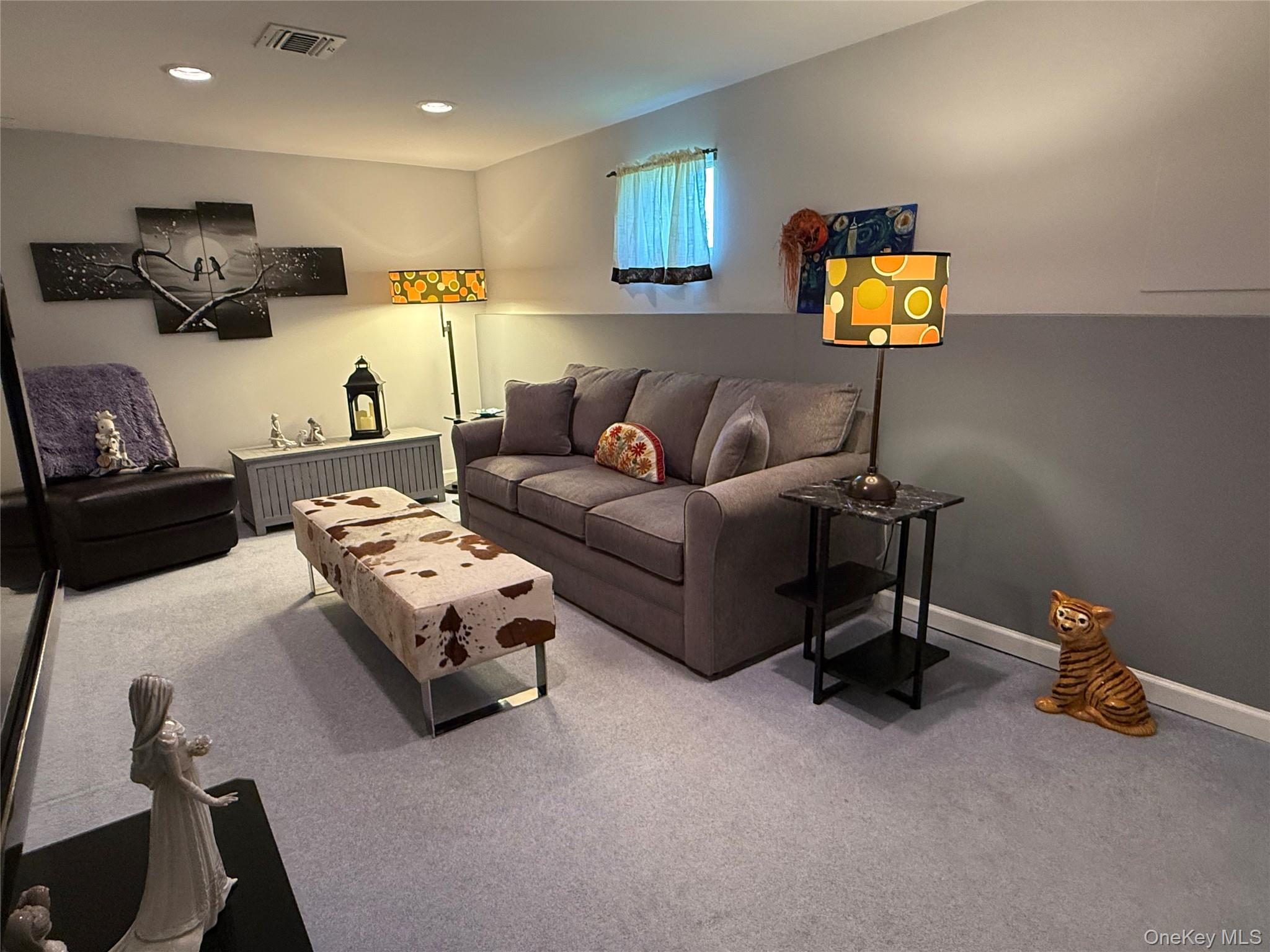 14 Townsend Place, Syosset, NY 11791